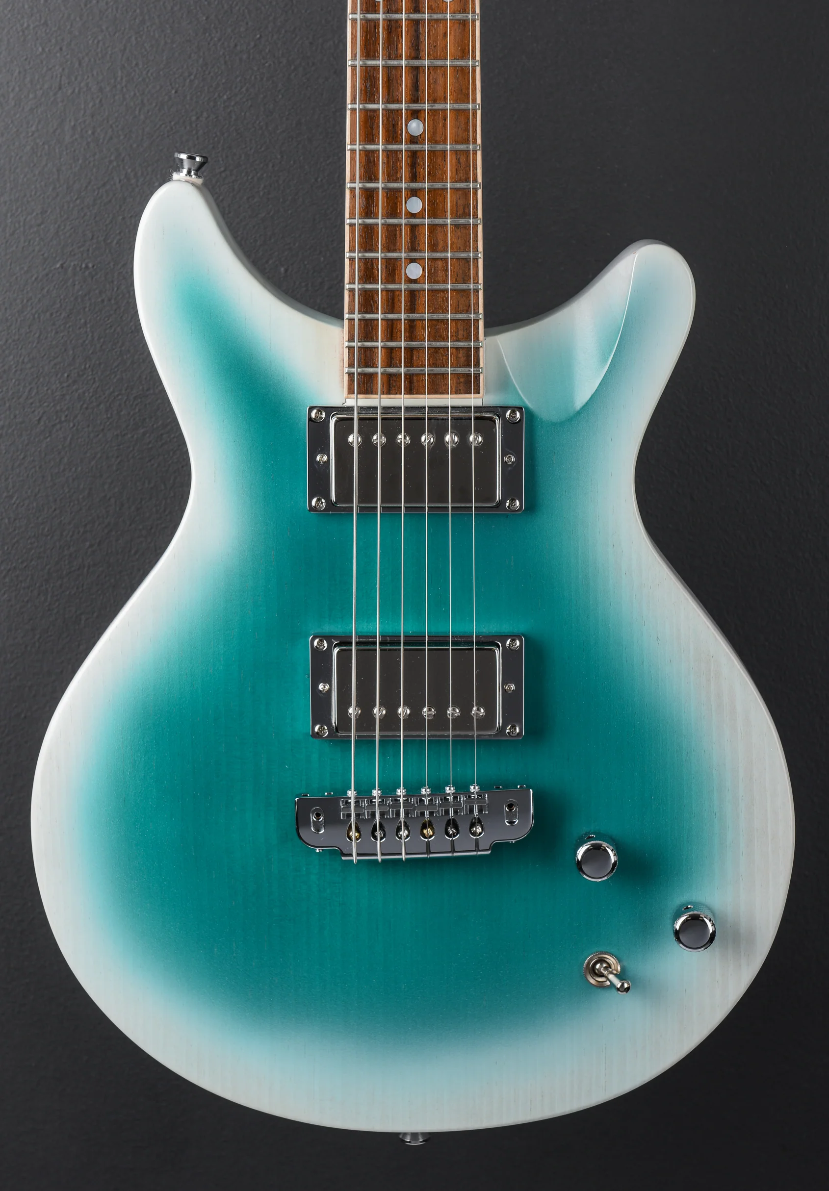 DC - White/Forest Green Burst - Image 2