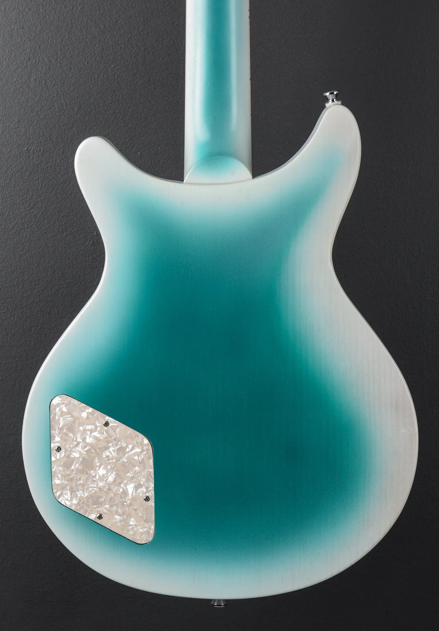DC - White/Forest Green Burst - Image 5