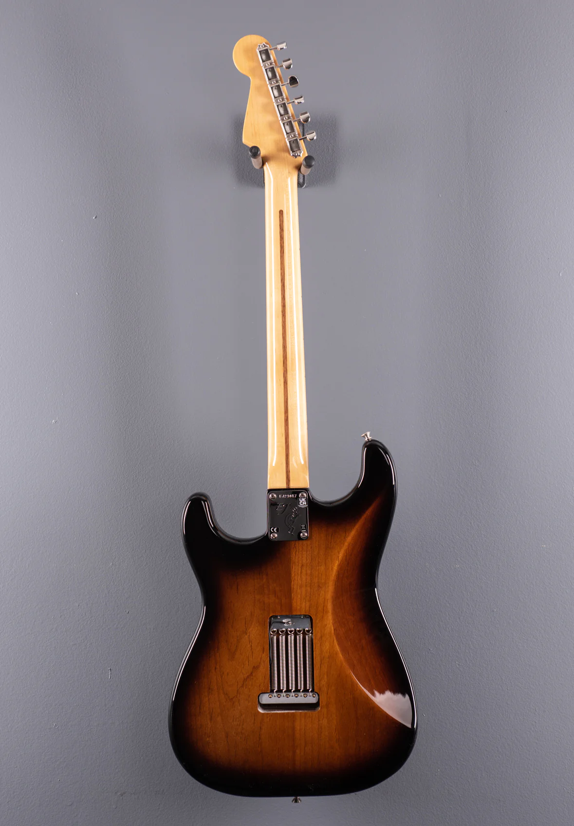 Eric Johnson Stratocaster Maple - Two Color Sunburst - Image 4