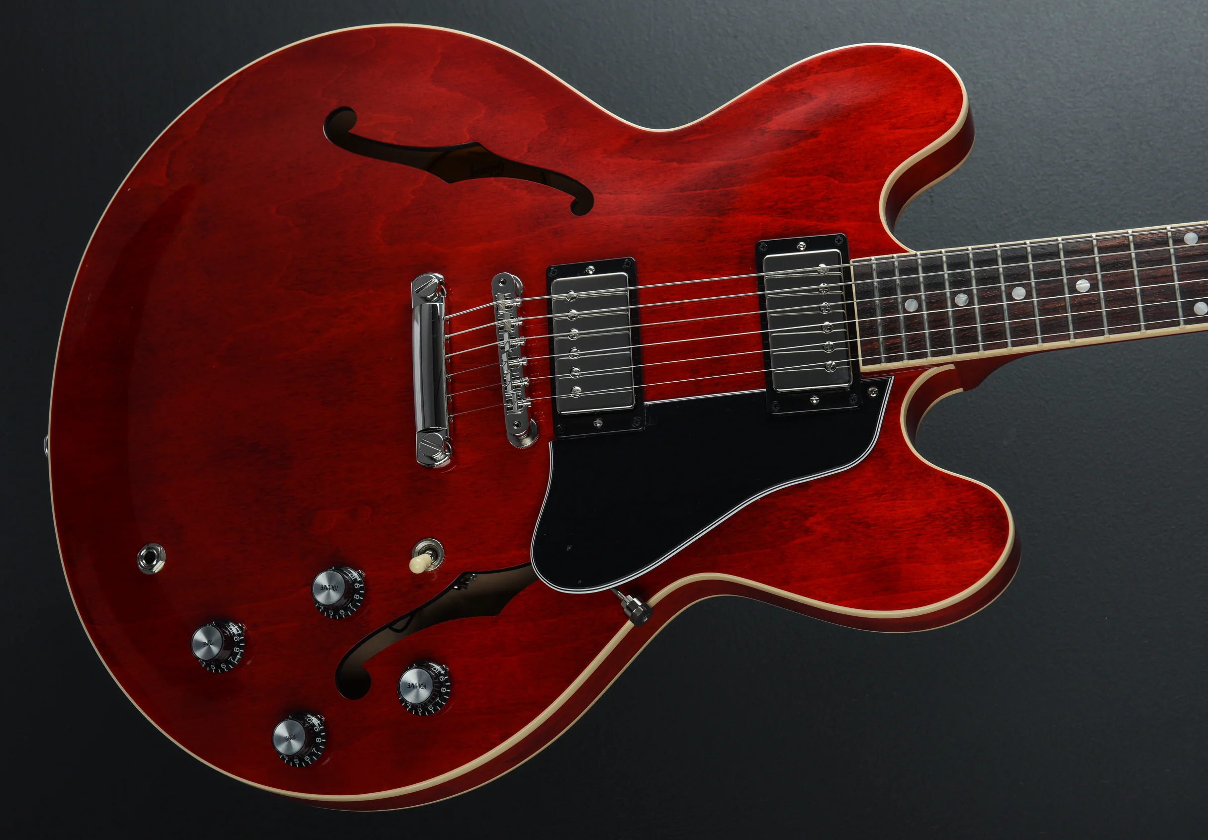 ES-335 - Sixties Cherry