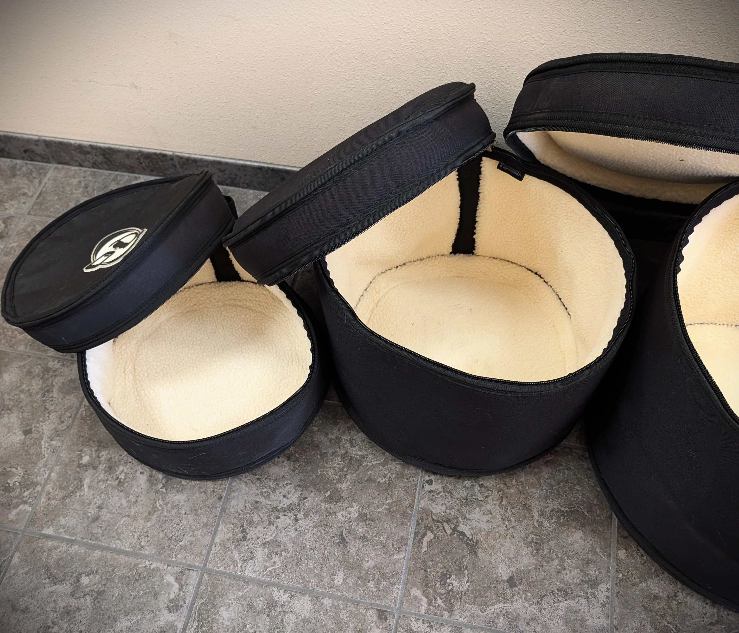 Fleece-Lined Drum Gig Bags 4-Piece Set - LOCAL PICKUP ONLY - Image 2
