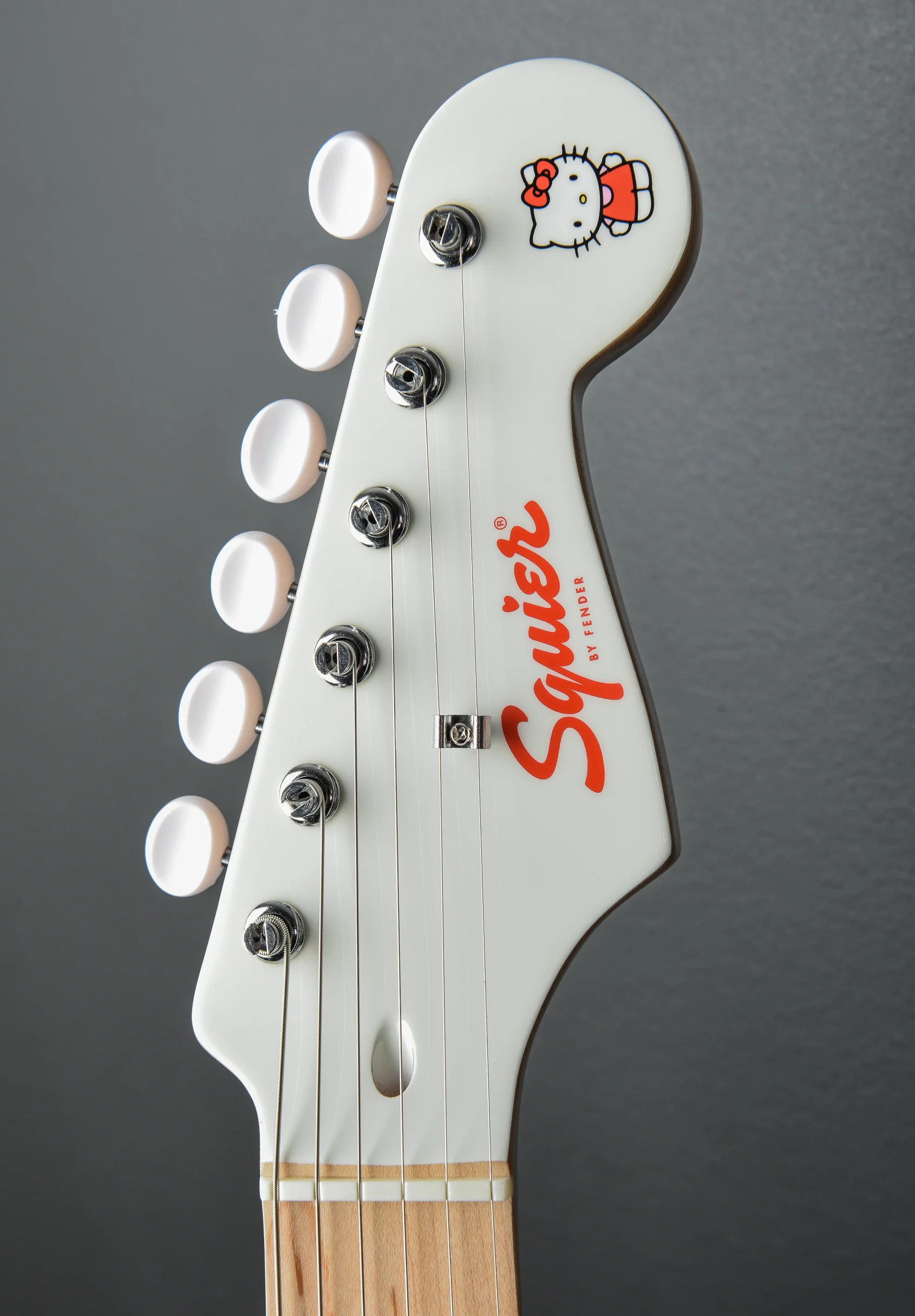 Hello Kitty Stratocaster - White - Image 7