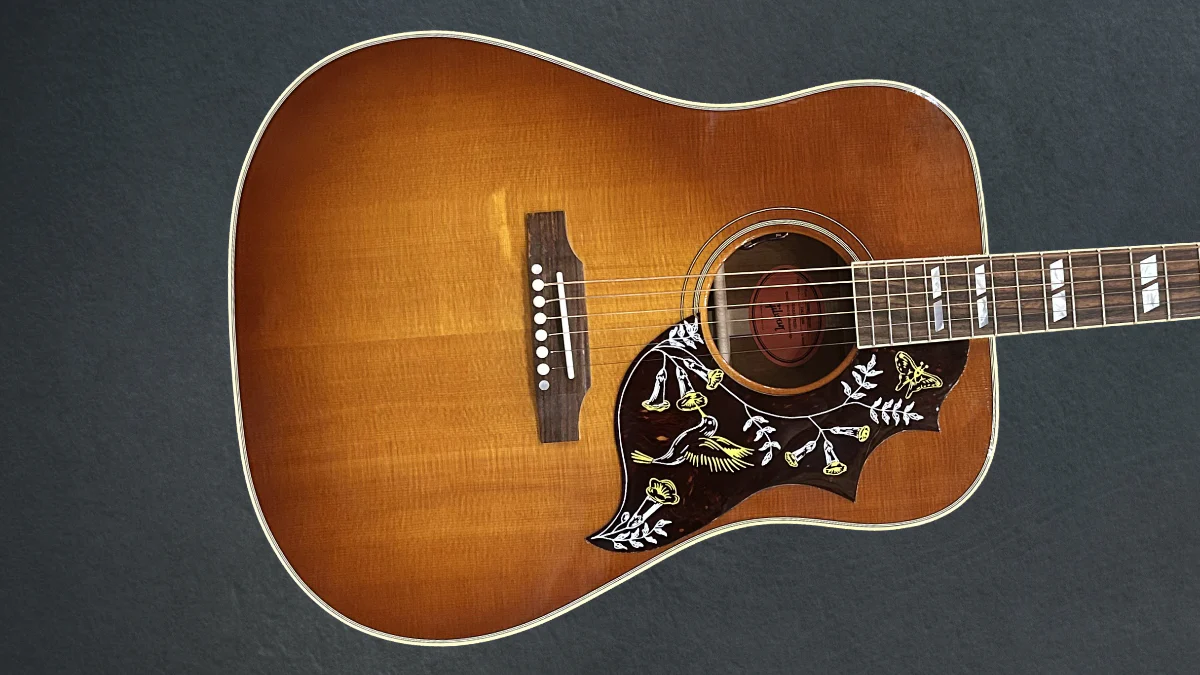 Hummingbird Original - Heritage Cherry Sunburst
