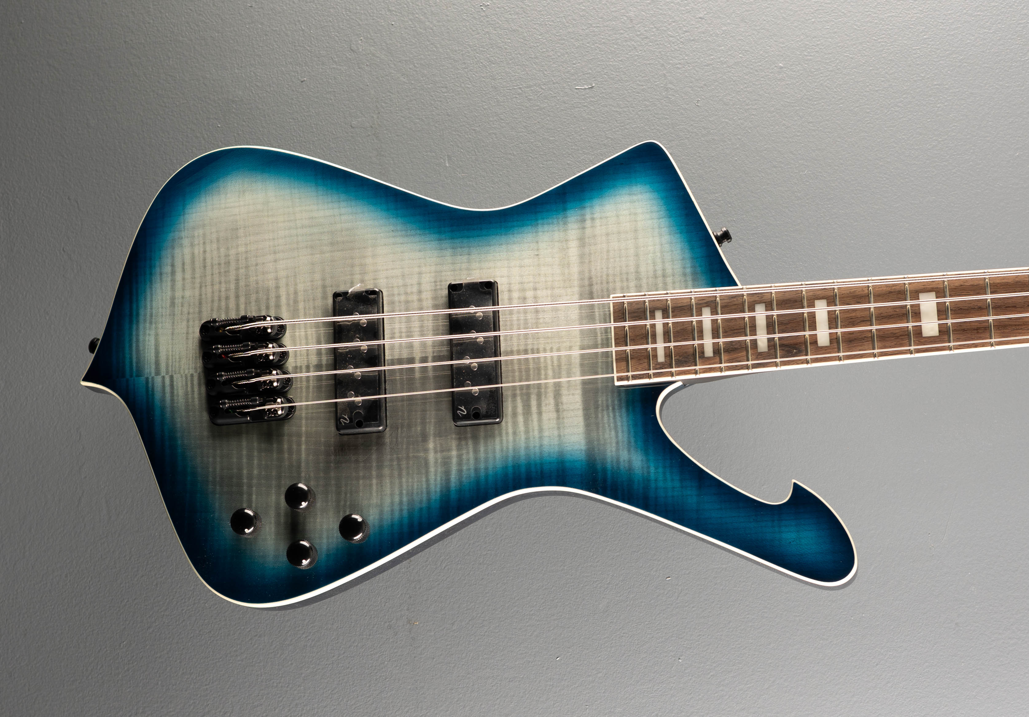 ICB720FM Iceman Bass - Cosmic Blue Star Burst