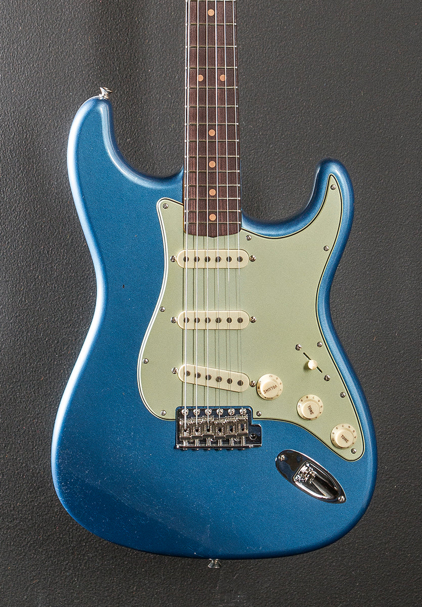Limited Edition 1963 Journeyman Relic Strat - Image 2