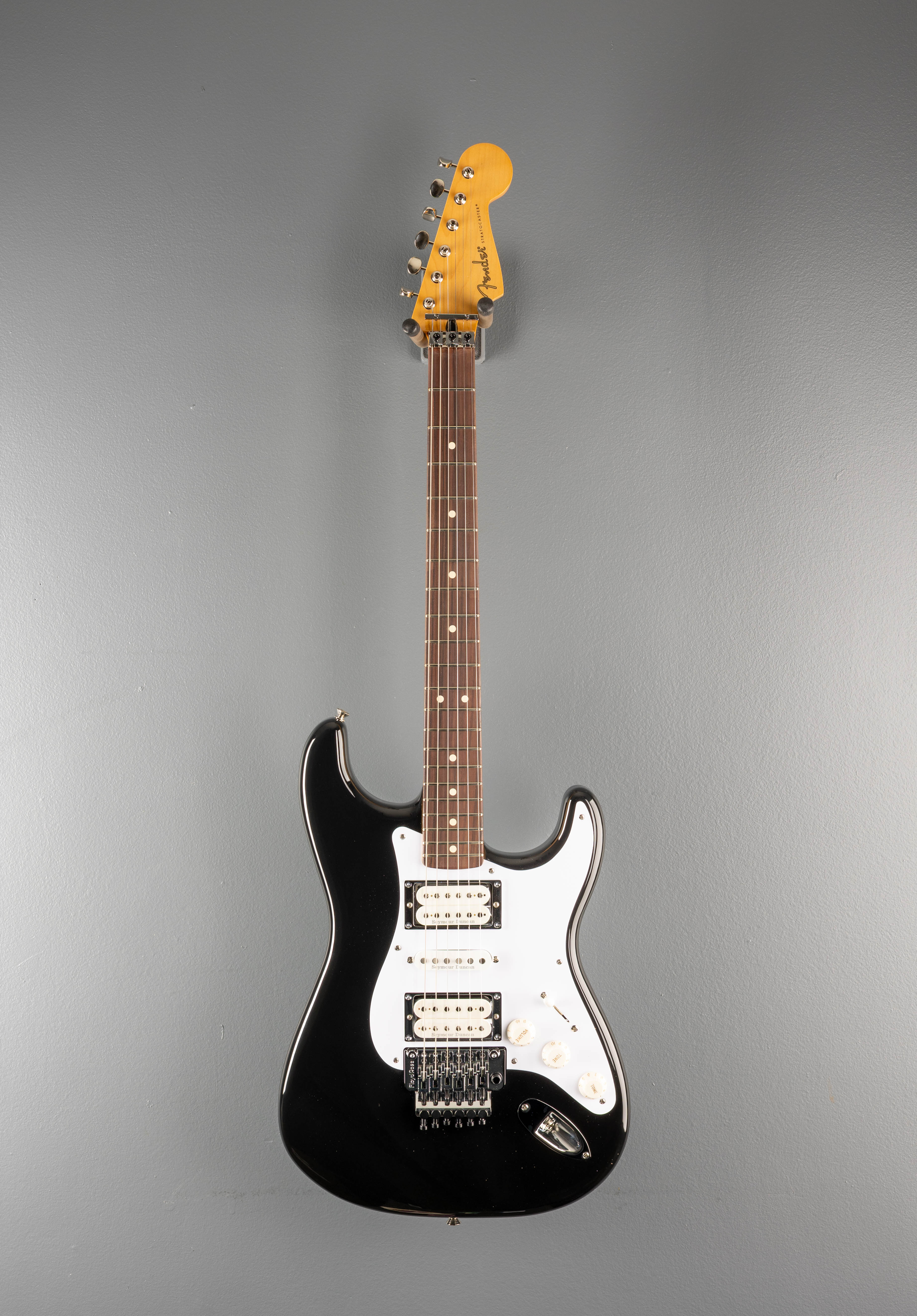 Limited Edition 50th Anniversary Dave Murray Stratocaster - Black - Image 3