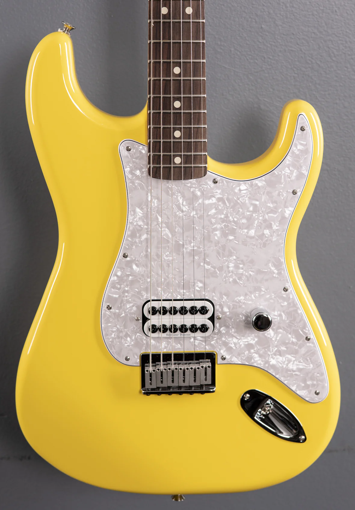 Limited Edition Tom DeLonge Stratocaster - Graffiti Yellow - Image 3