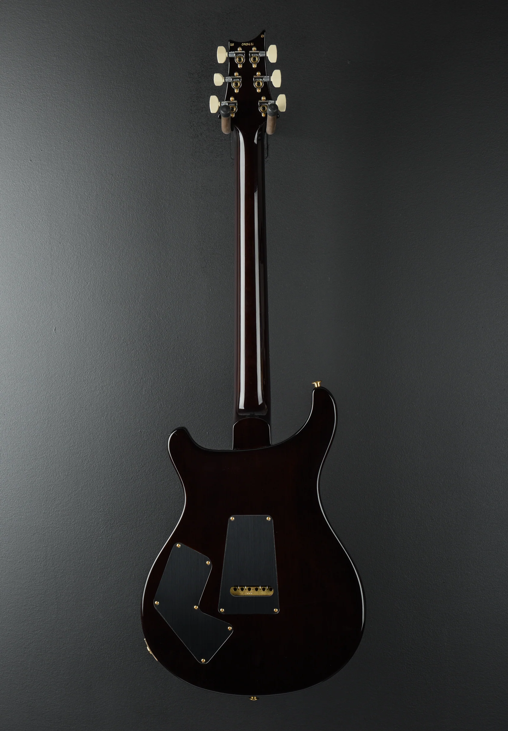 Modern Eagle V 10 Top - Black Gold Wraparound Burst - Image 5