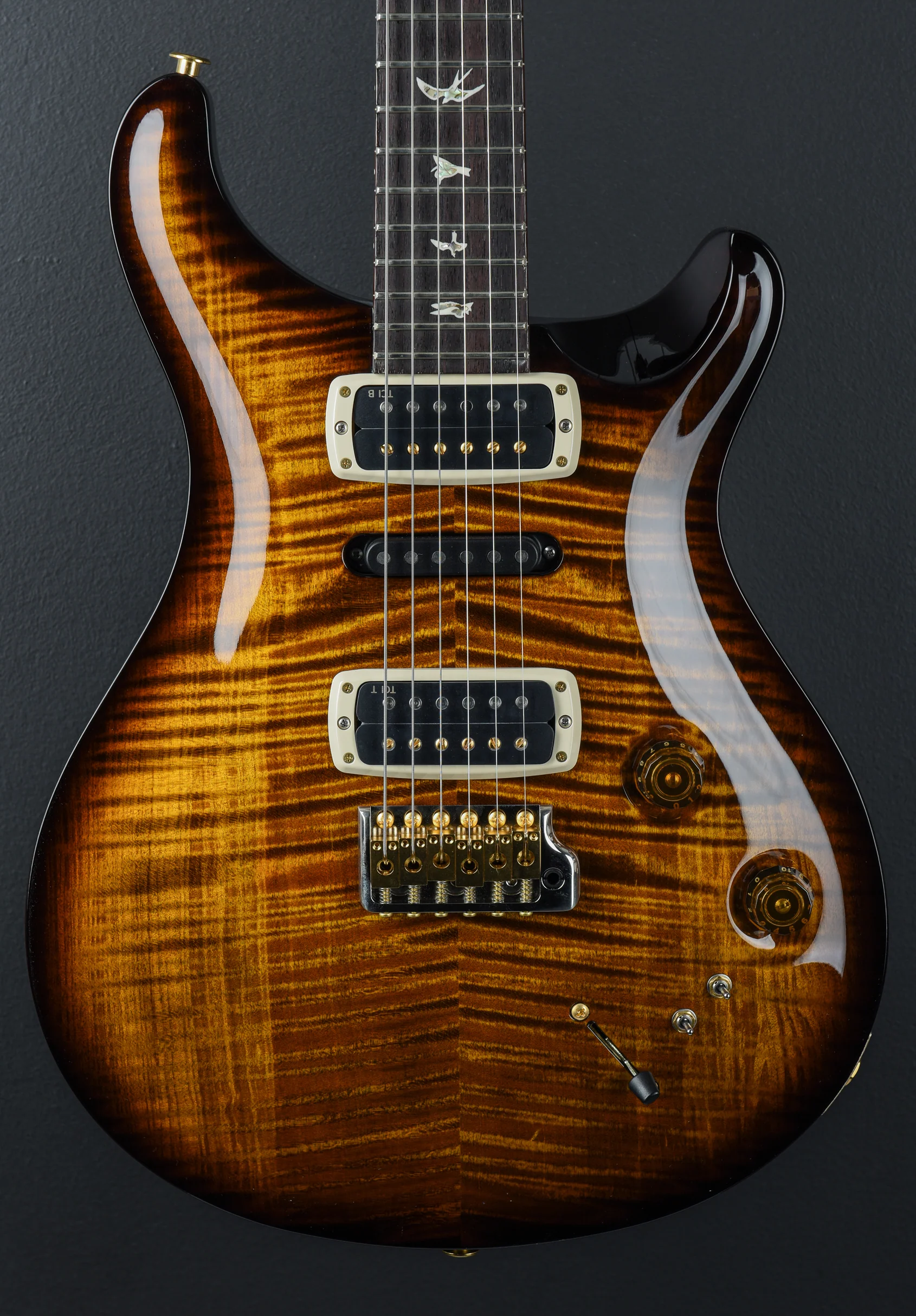 Modern Eagle V 10 Top - Black Gold Wraparound Burst - Image 2