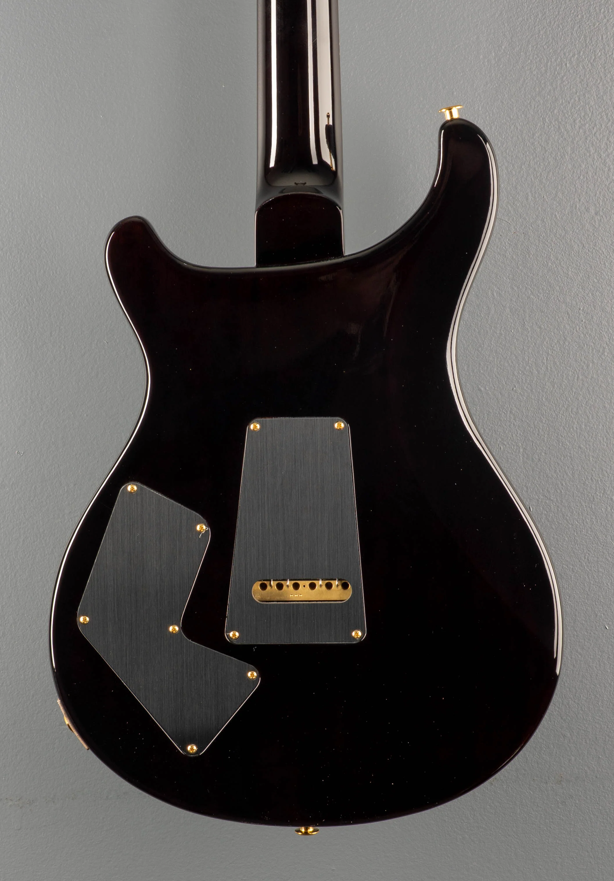 Modern Eagle V 10 Top - Black Gold Wraparound Burst - Image 5