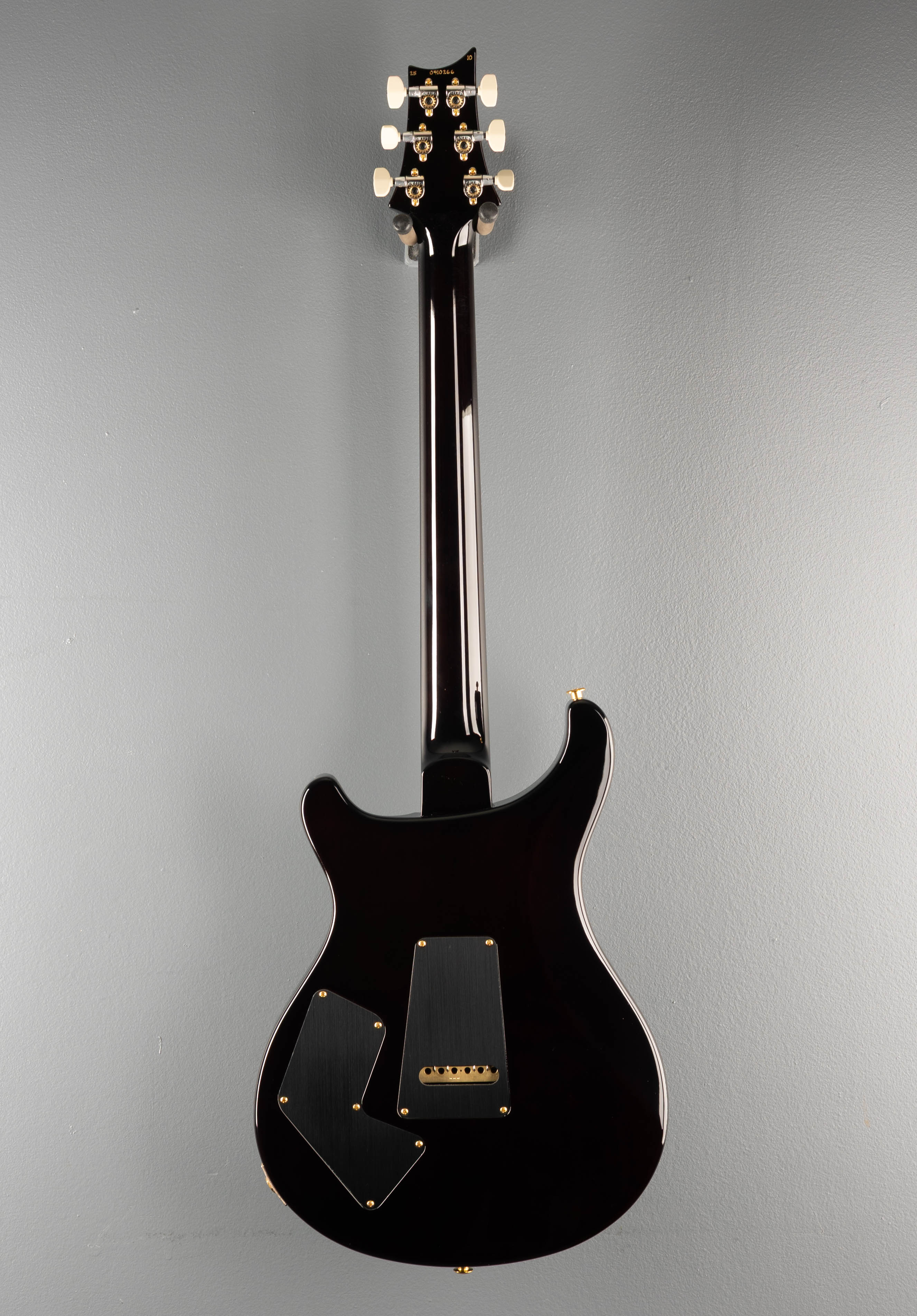 Modern Eagle V 10 Top - Black Gold Wraparound Burst - Image 5