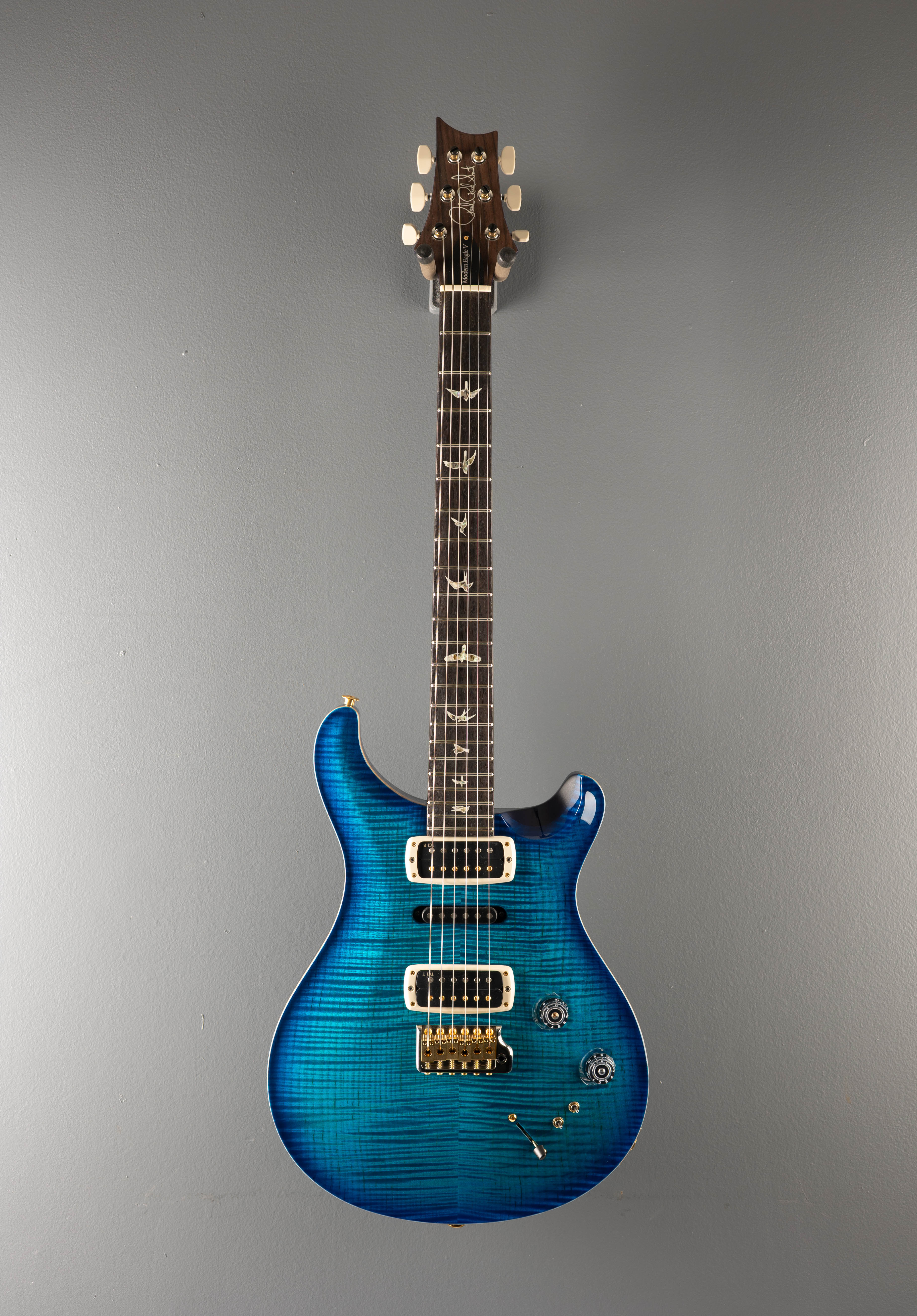 Modern Eagle V 10 Top - Carroll Blue Blue Burst w/ Blue Back - Image 3