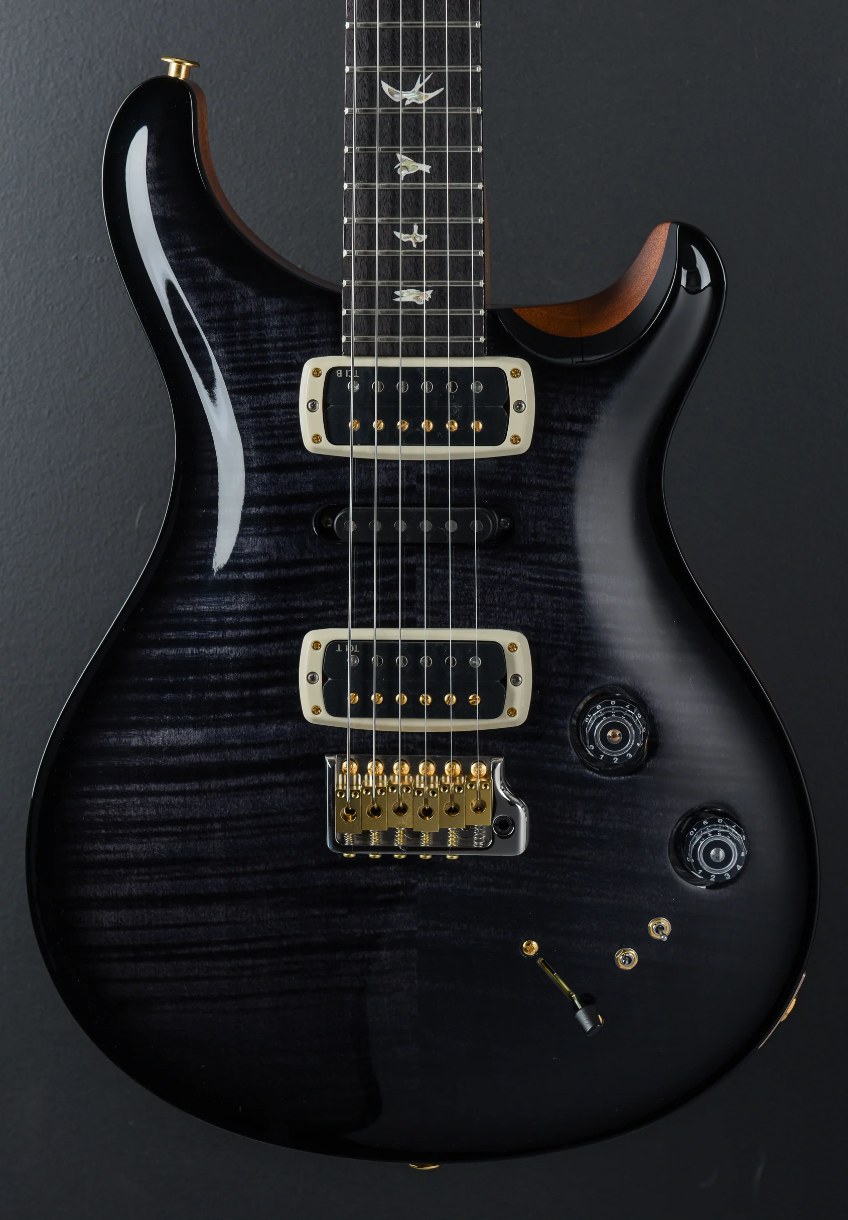 Modern Eagle V 10 Top - Charcoal - Image 2