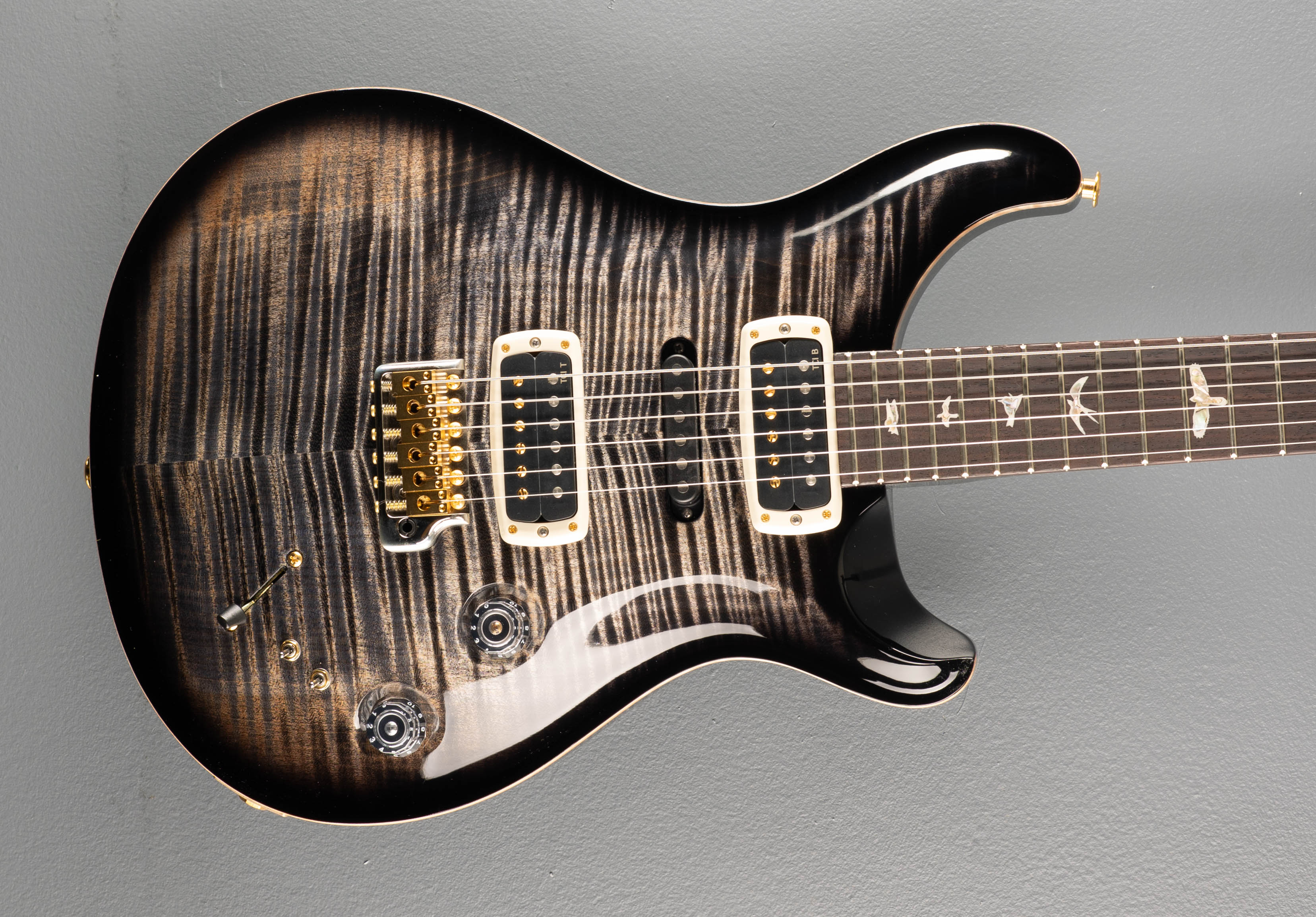 Modern Eagle V 10 Top - Charcoal Burst