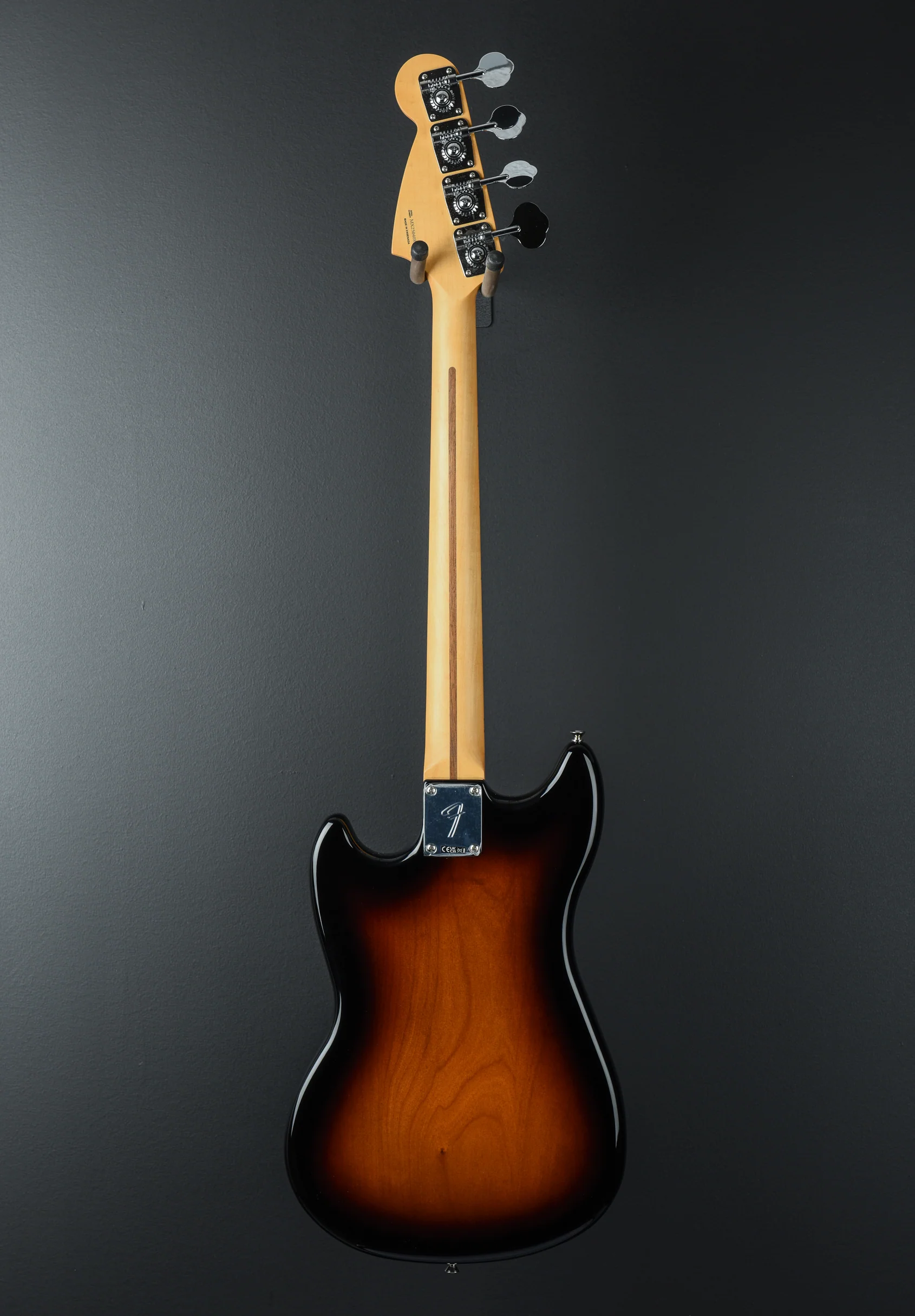 Player II Mustang Bass PJ - 3 Color Sunburst w/Maple - Image 4