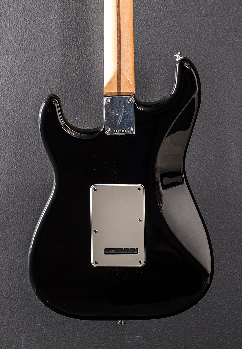 Player II Stratocaster - Black w/Maple - Image 4