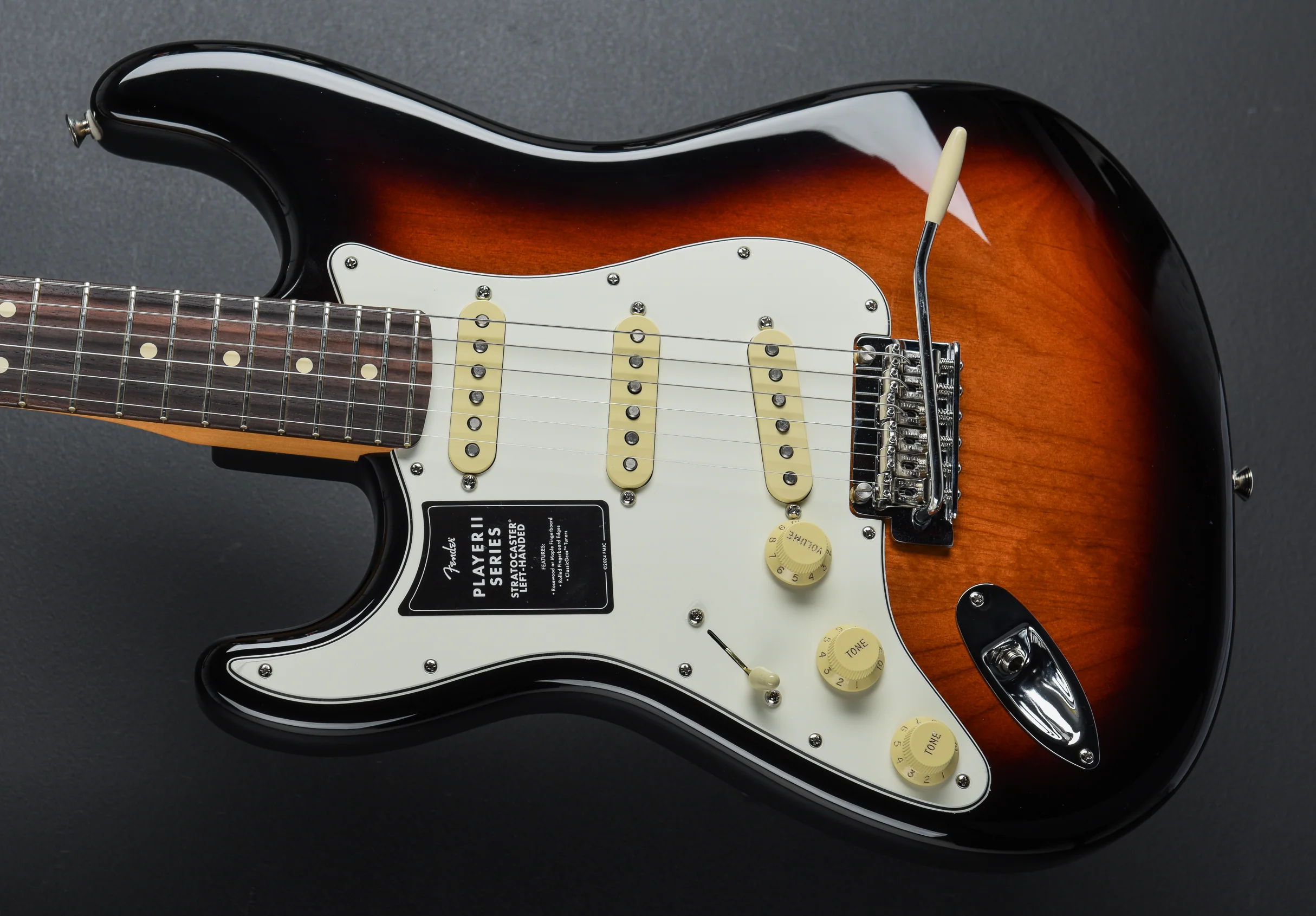 Player II Stratocaster Left Hand - 3-Color Sunburst W/Rosewood