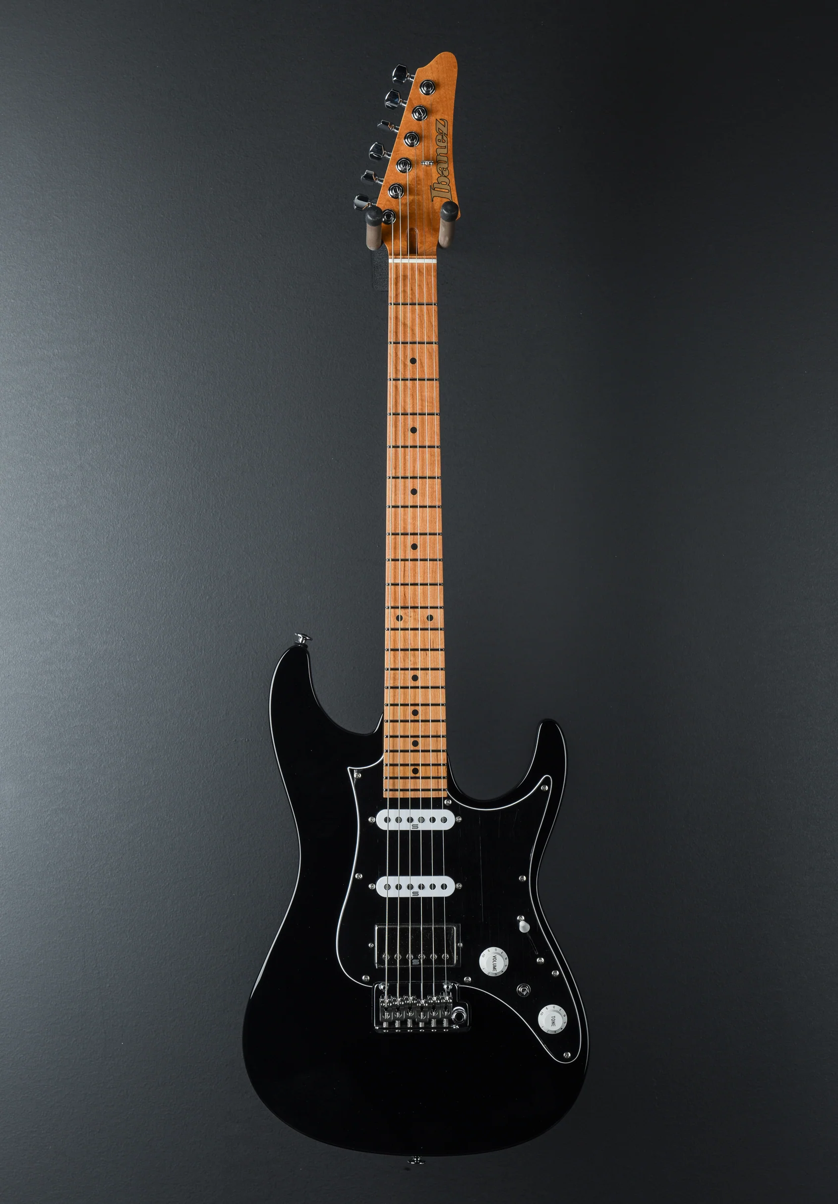 Prestige AZ2204B - Black - Image 3