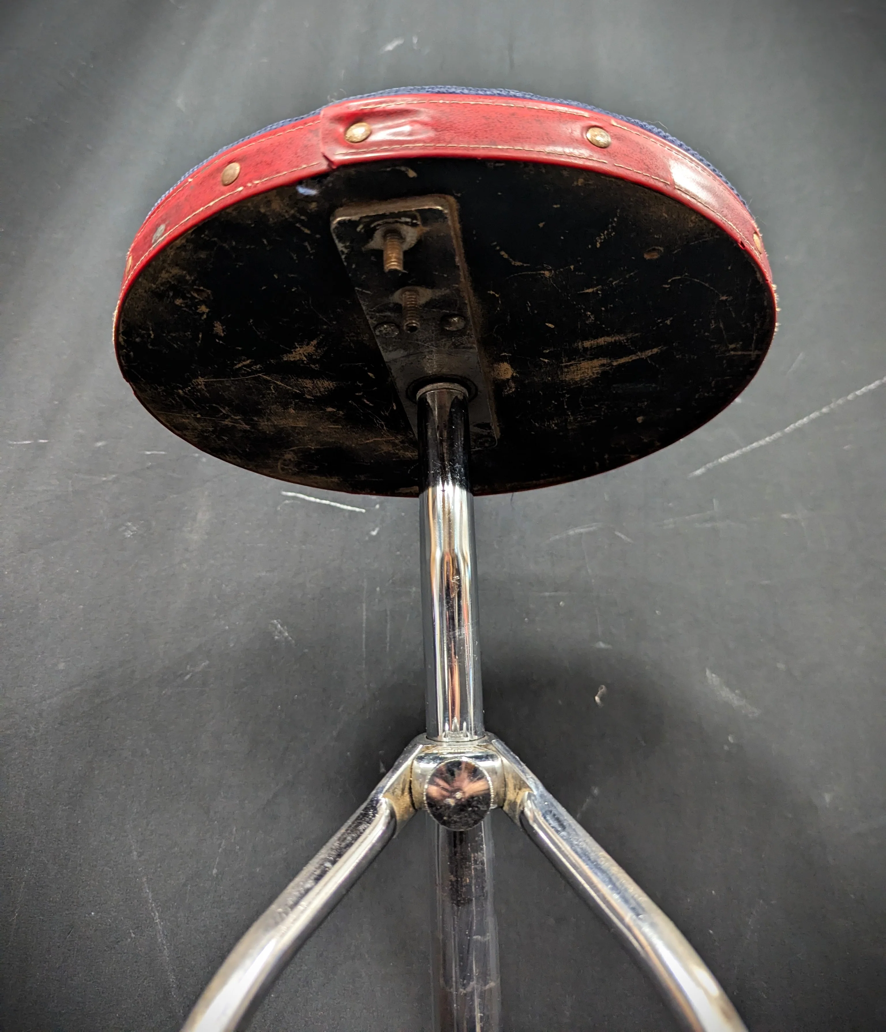 Hercules Porto-Seat Drum Throne - Image 4