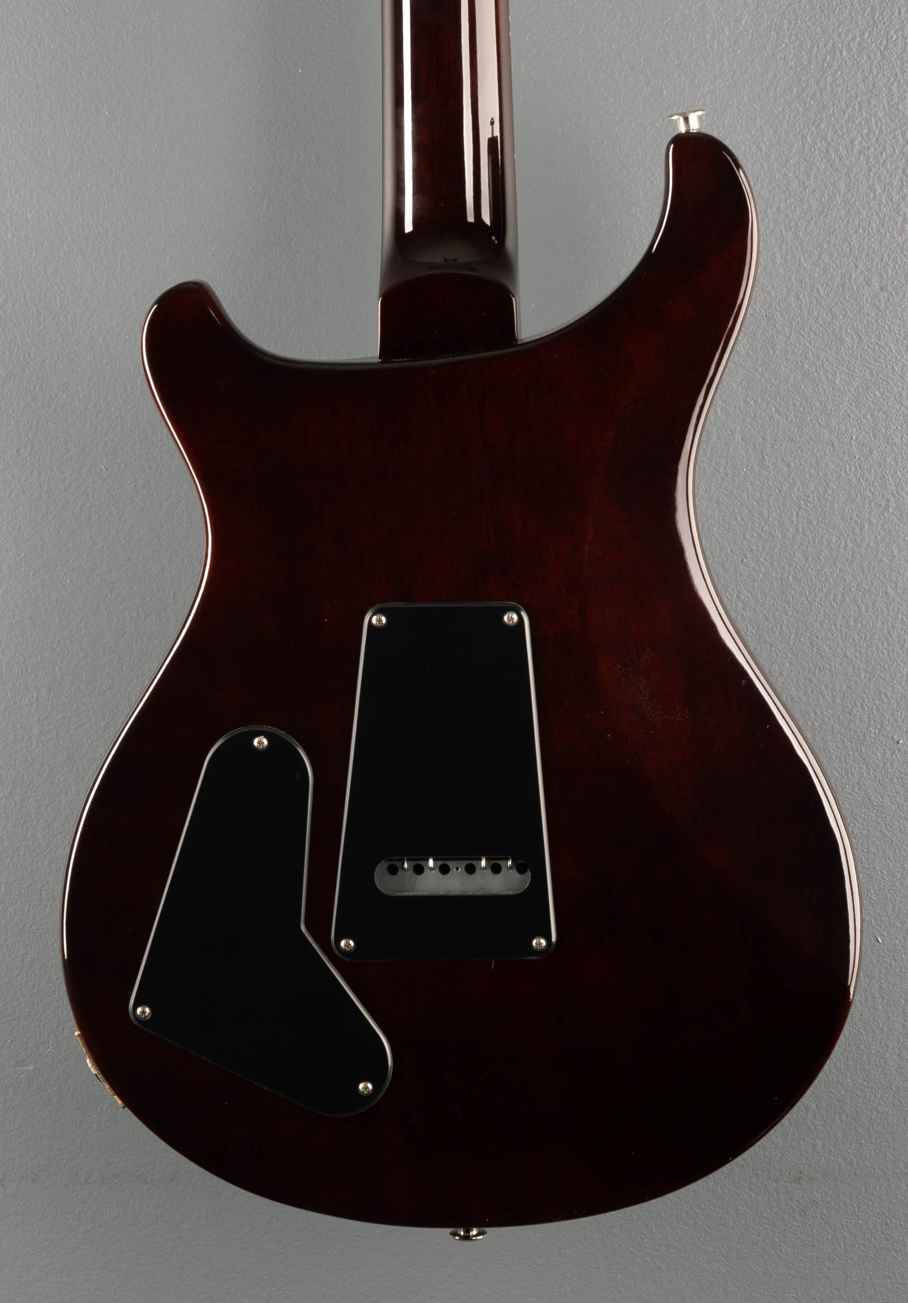 S2 Studio - Black Amber - Image 4
