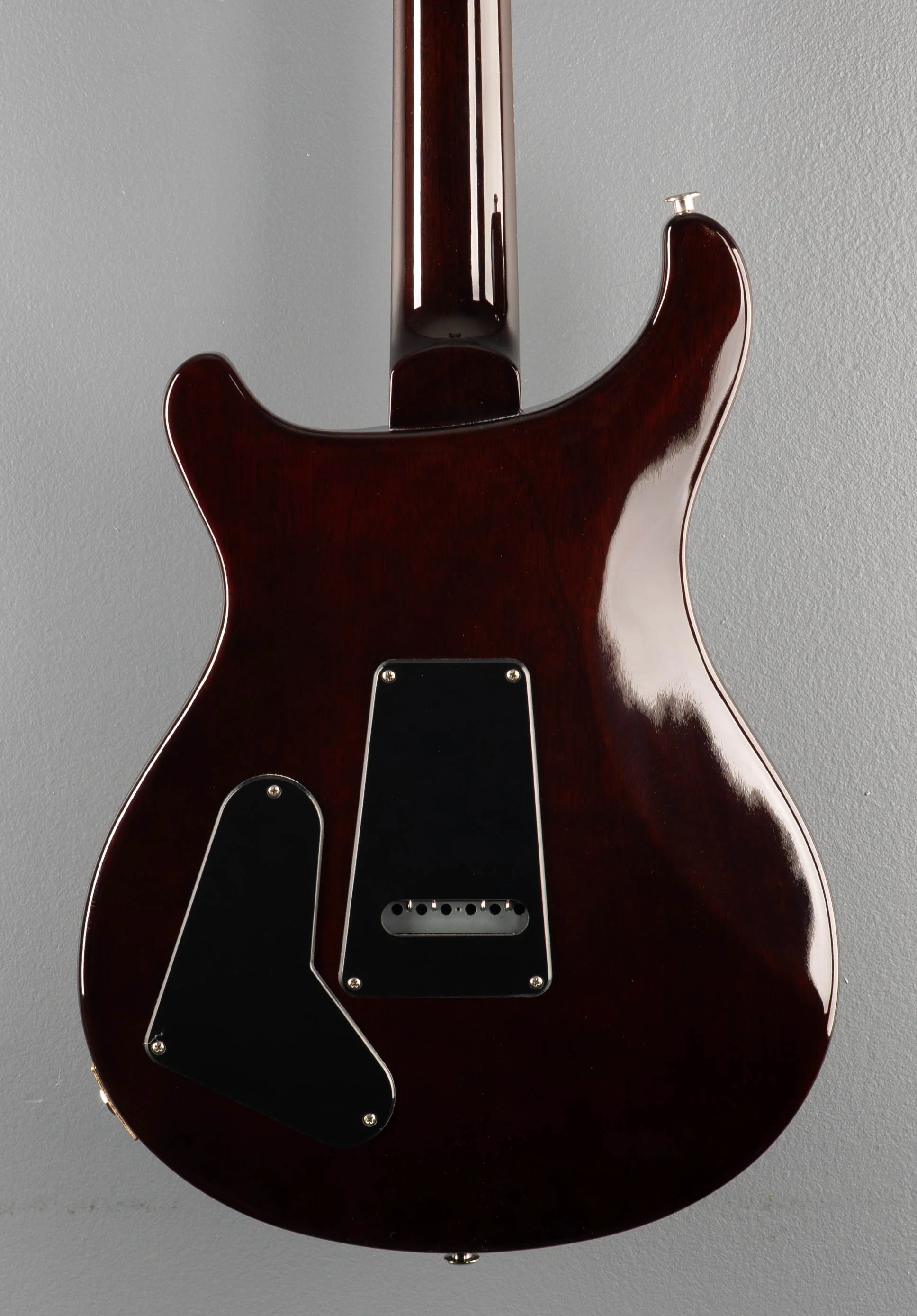 S2 Studio - Black Amber - Image 4