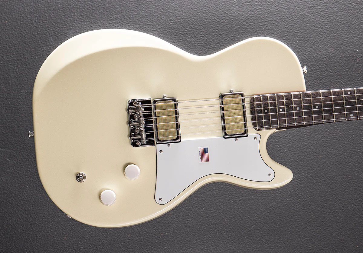 Standard Series Jupiter - Pearl White