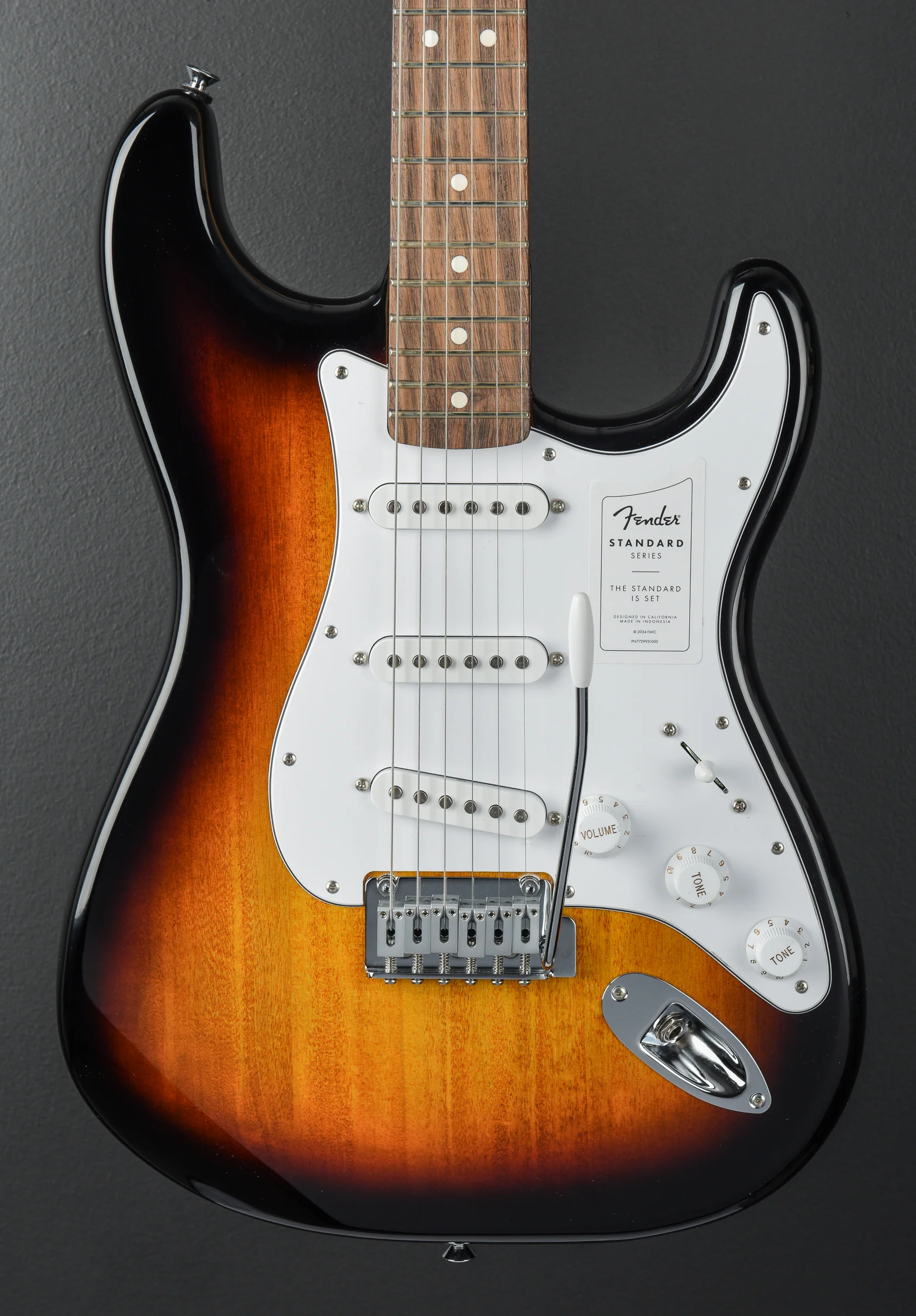 Standard Stratocaster - 3-Color Sunburst - Image 2