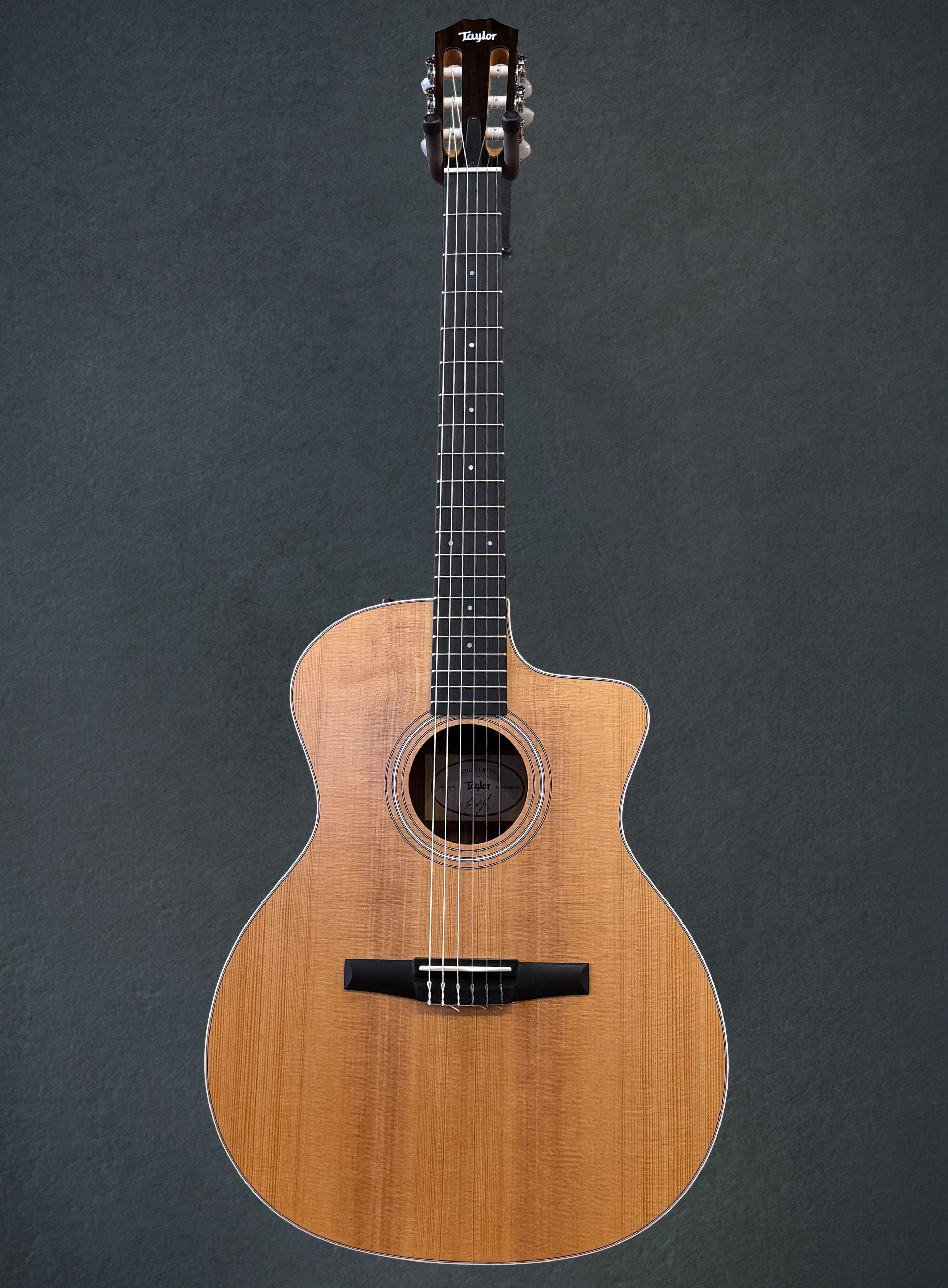 USED 214CE-N Walnut '26 - Image 3