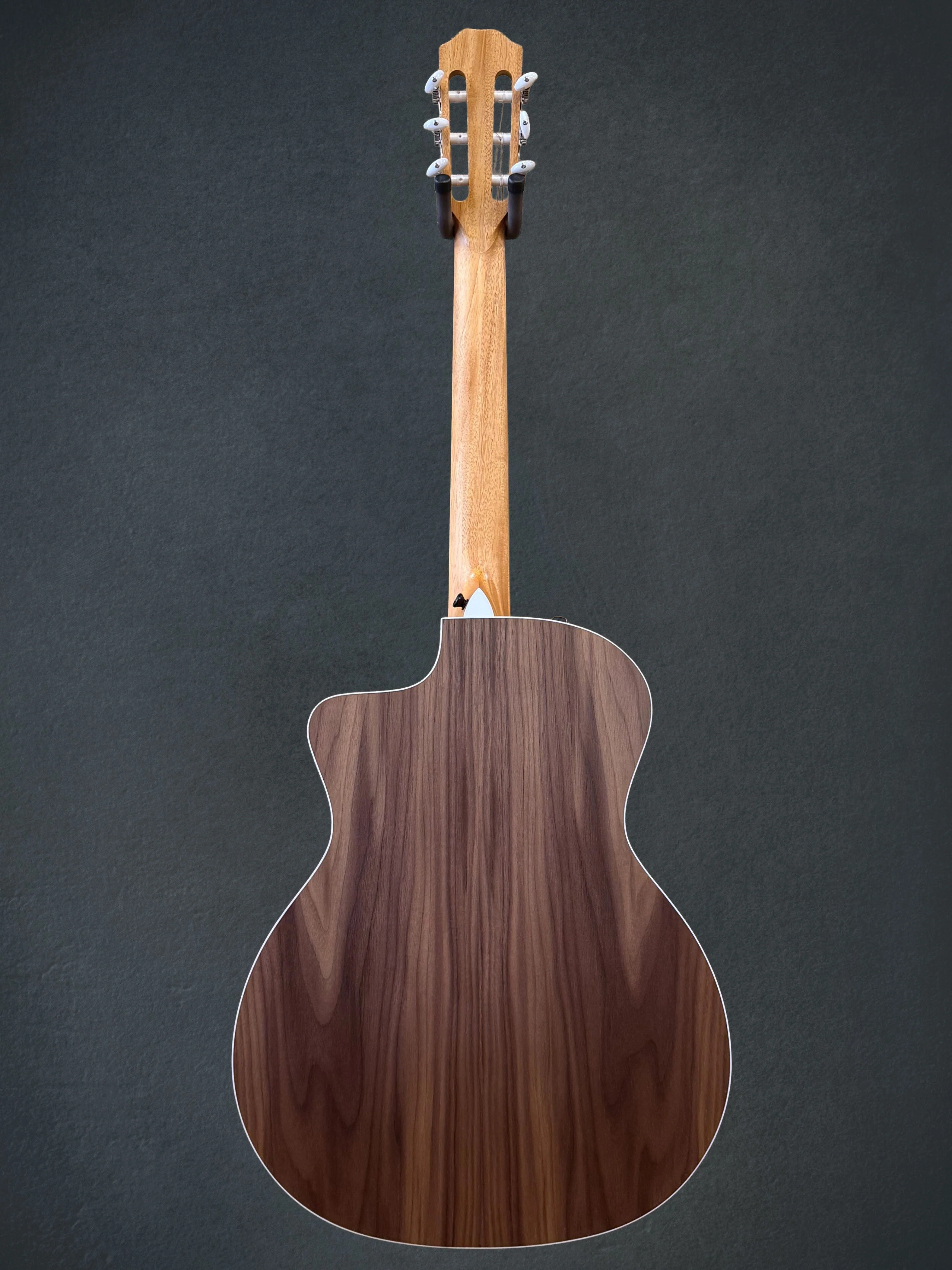 USED 214CE-N Walnut '26 - Image 5