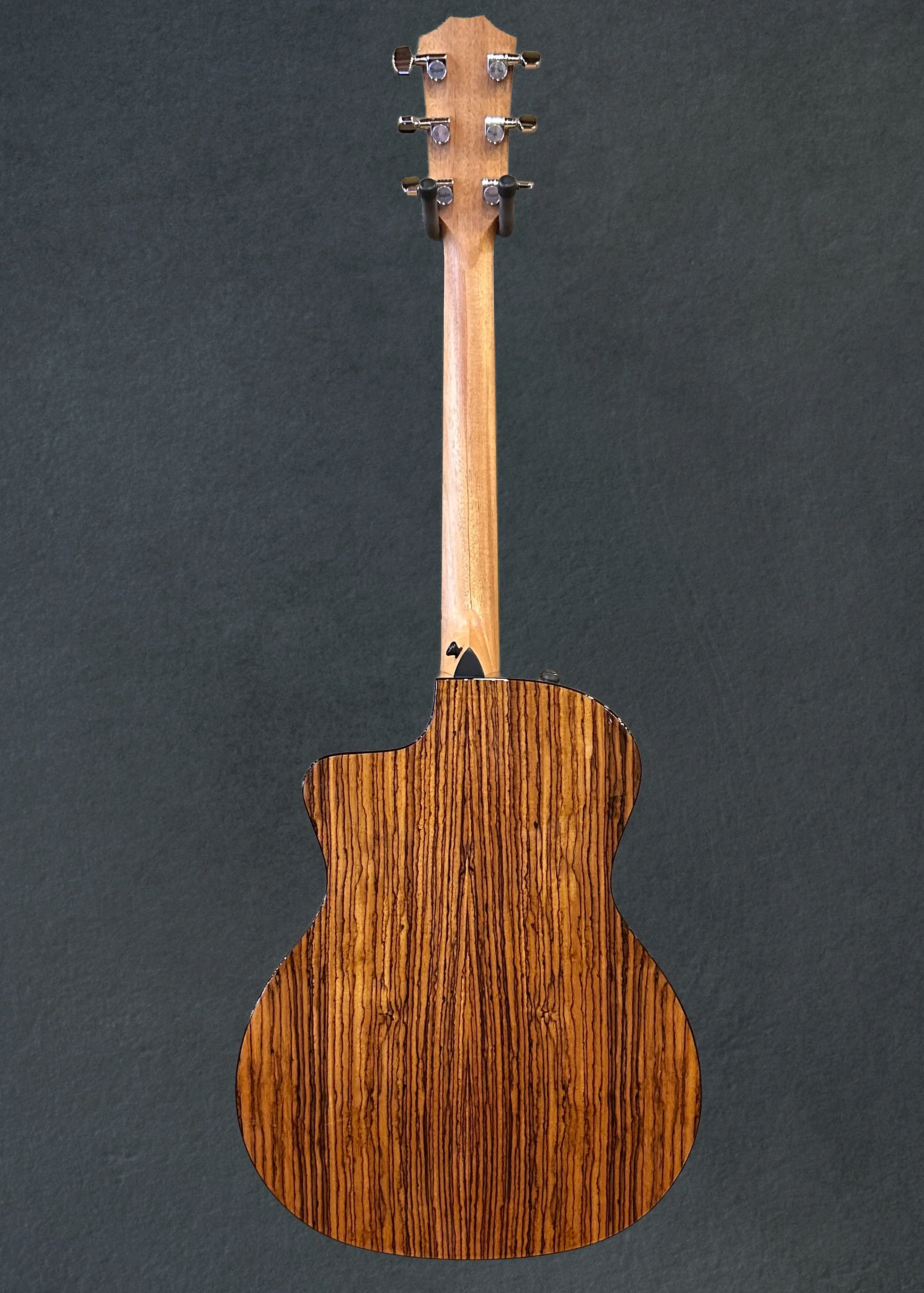 USED 214CE Plus '26 - Image 5