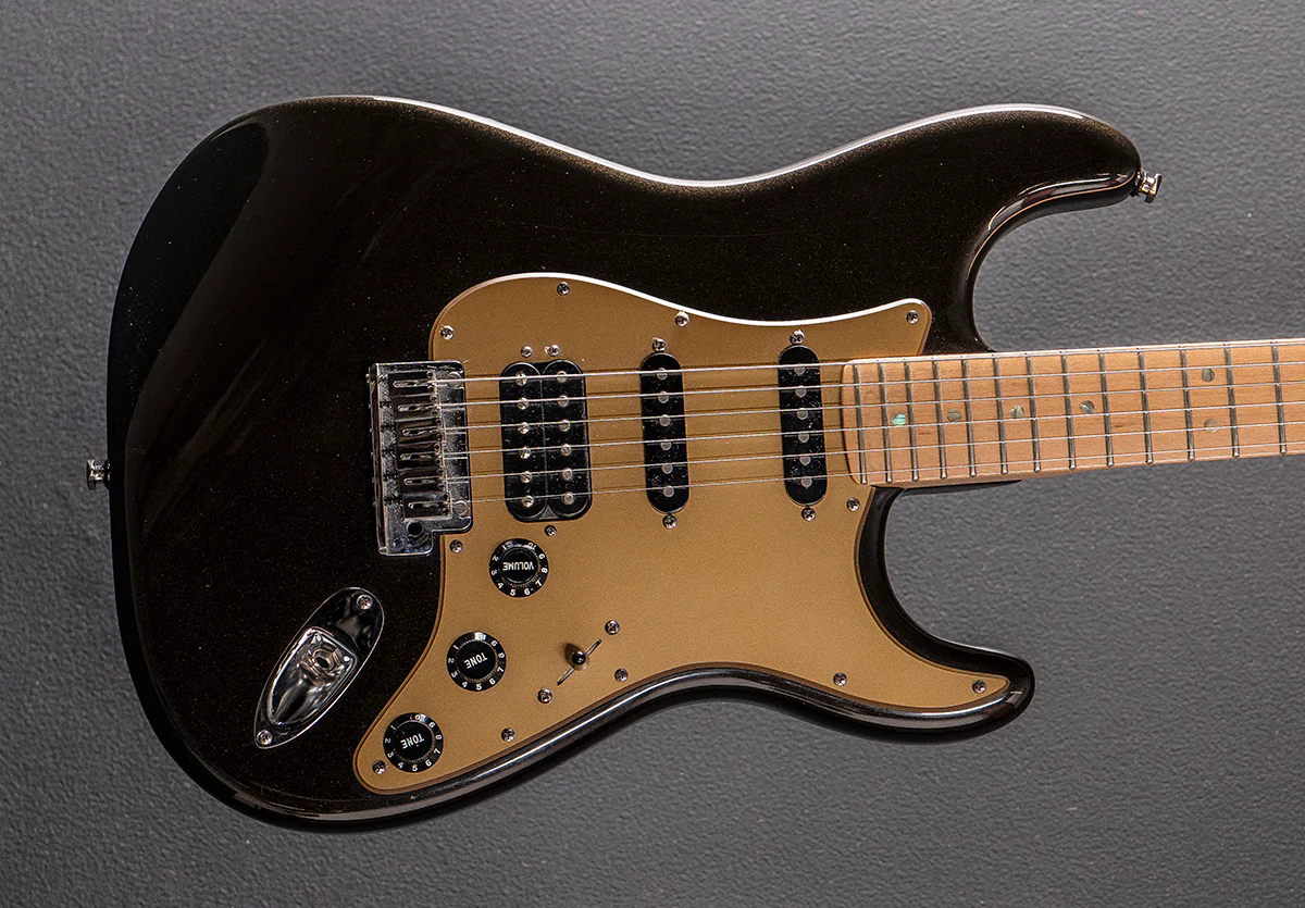 Used American Deluxe HSS Strat '06