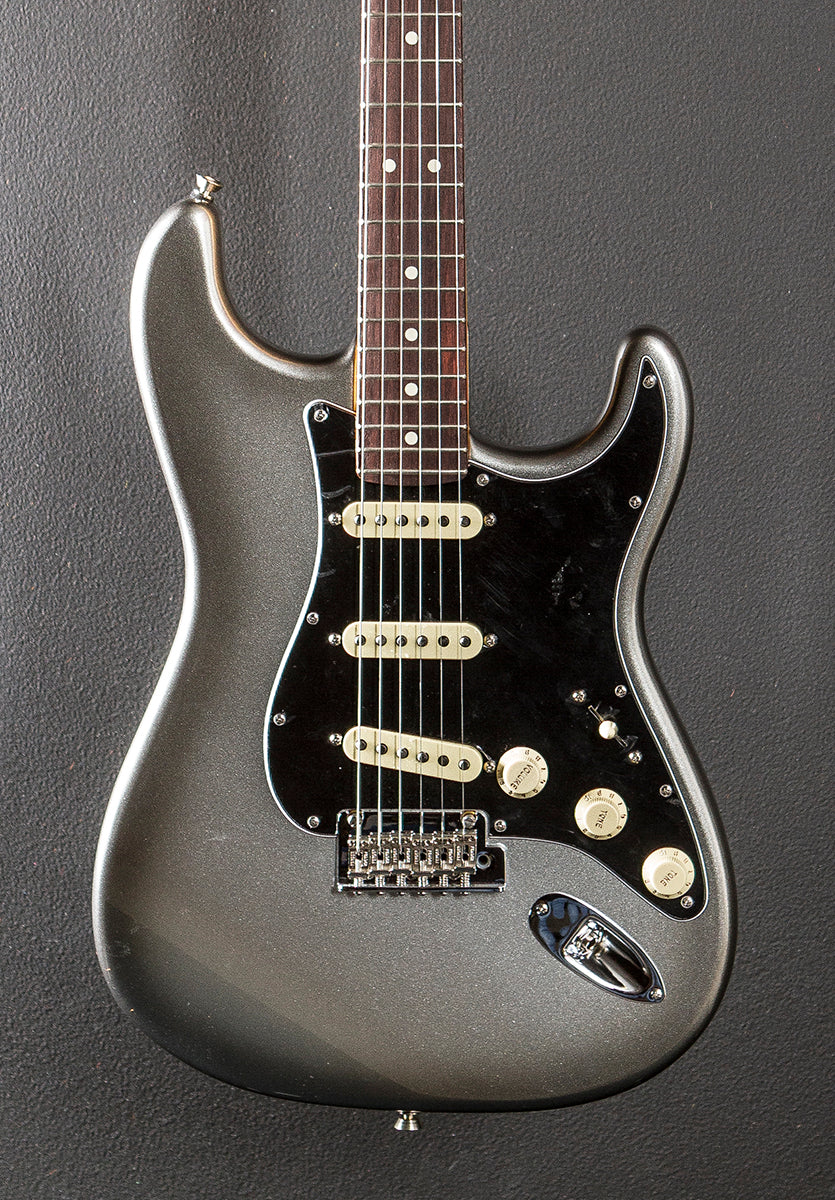 Used American Professional II Strat '22 - Image 2
