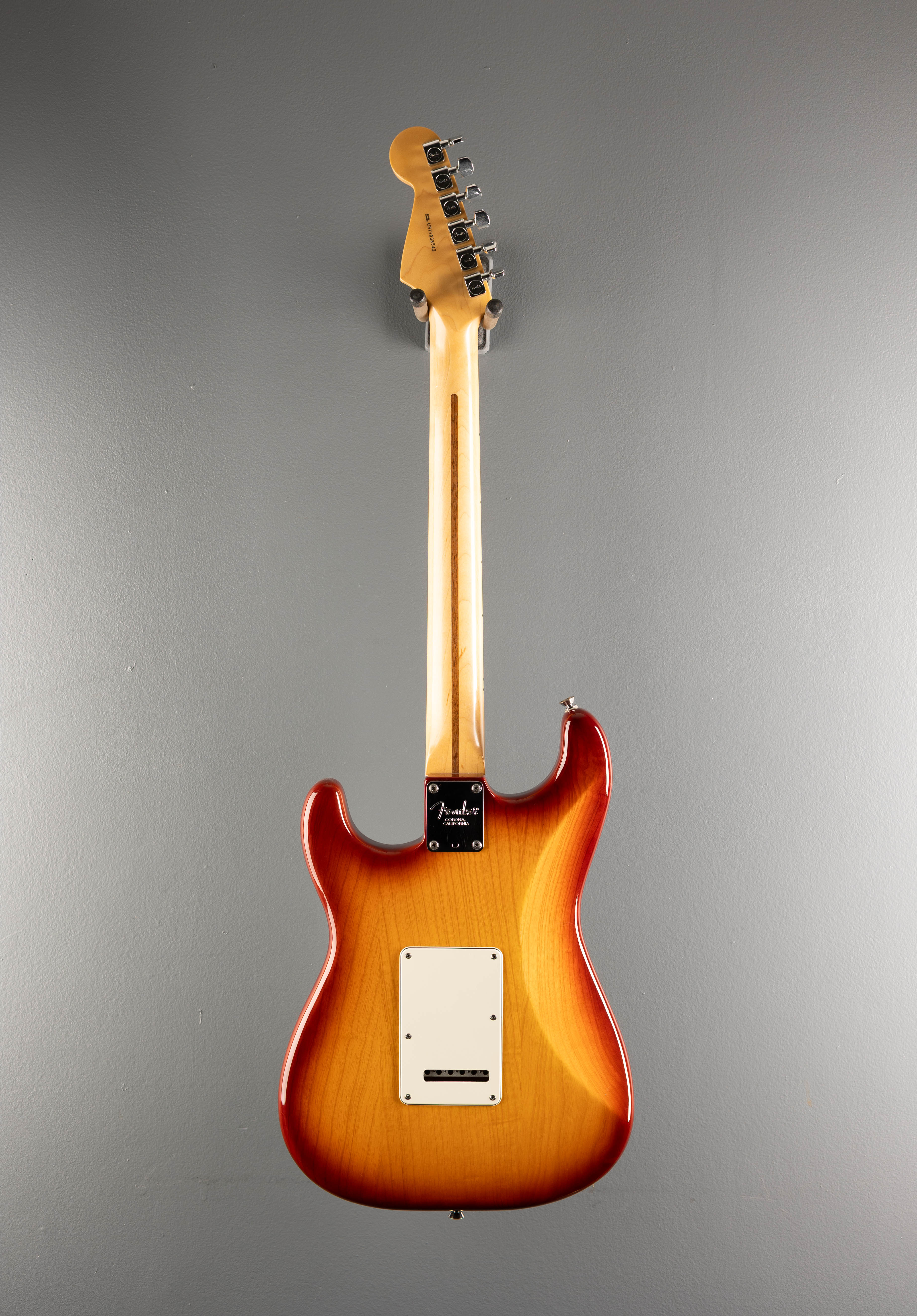 USED American Standard Stratocaster HSS, '13 - Image 5