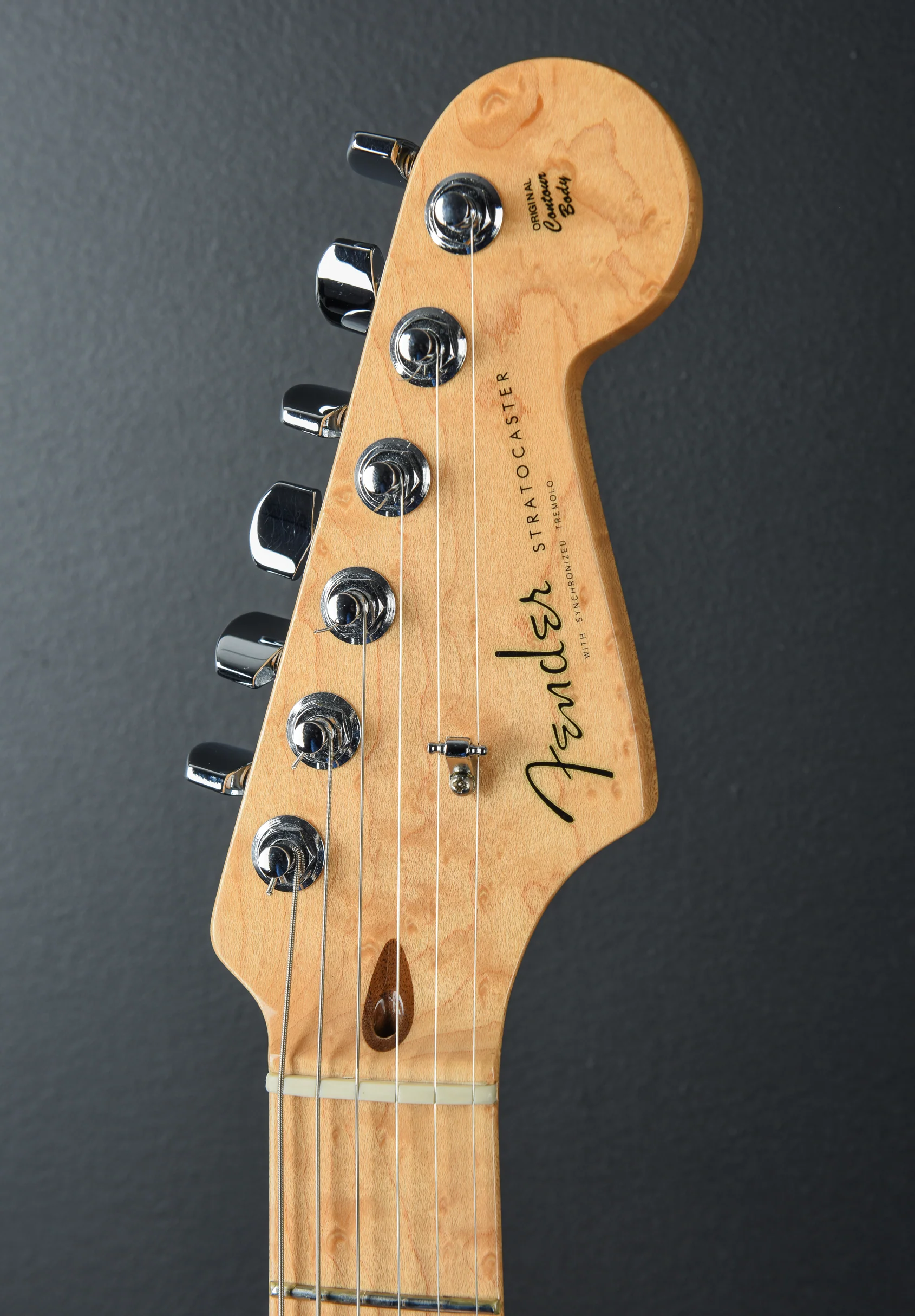 USED Custom Classic Stratocaster "V" Neck - 3-Color Sunburst '08 - Image 6