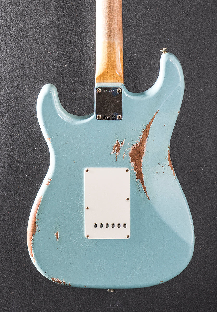 Used Limited Edition L Series 1964 Heavy Relic Strat '25 - Image 4