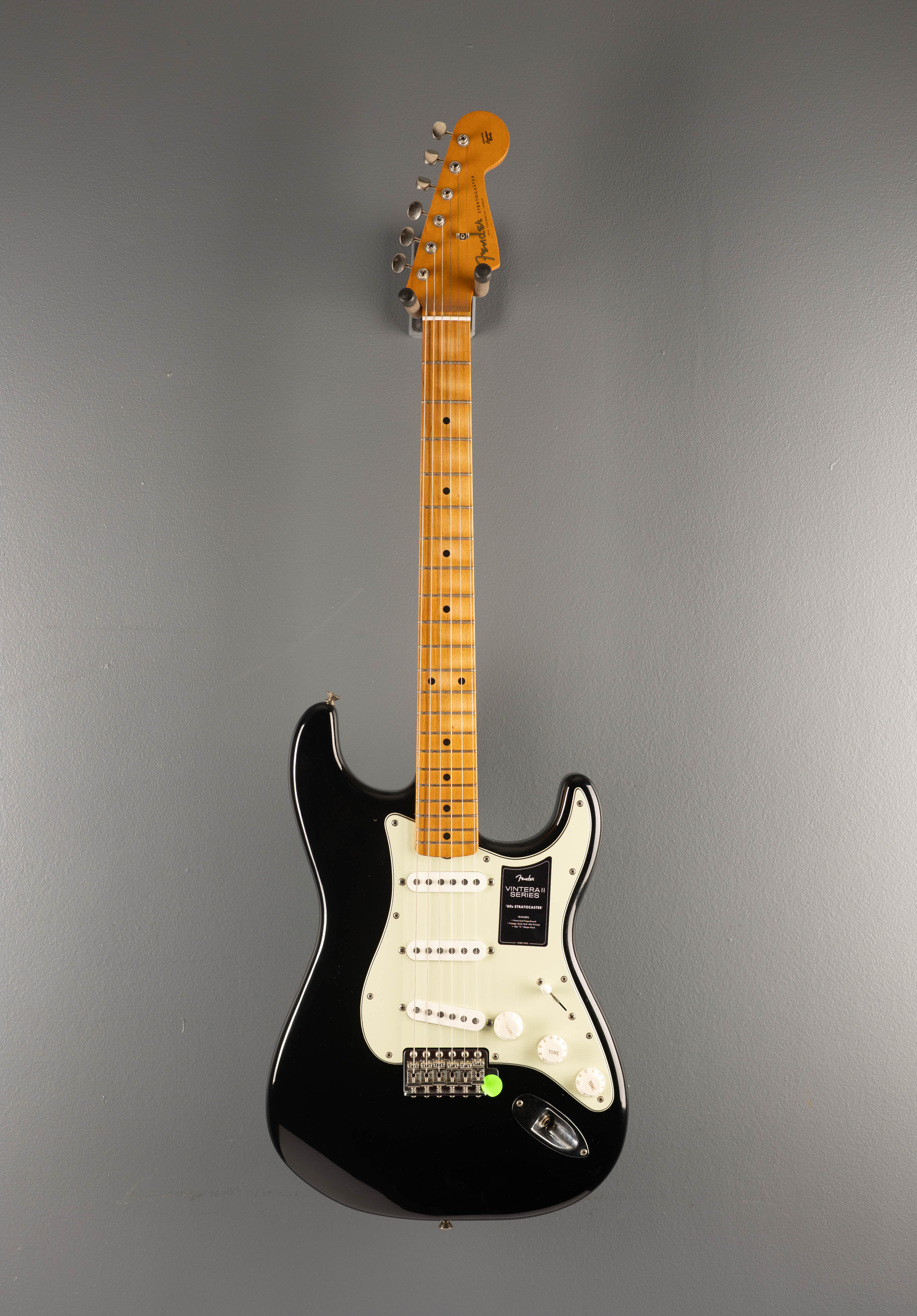 Vintera II Road Worn '60s Stratocaster - Black - Image 3