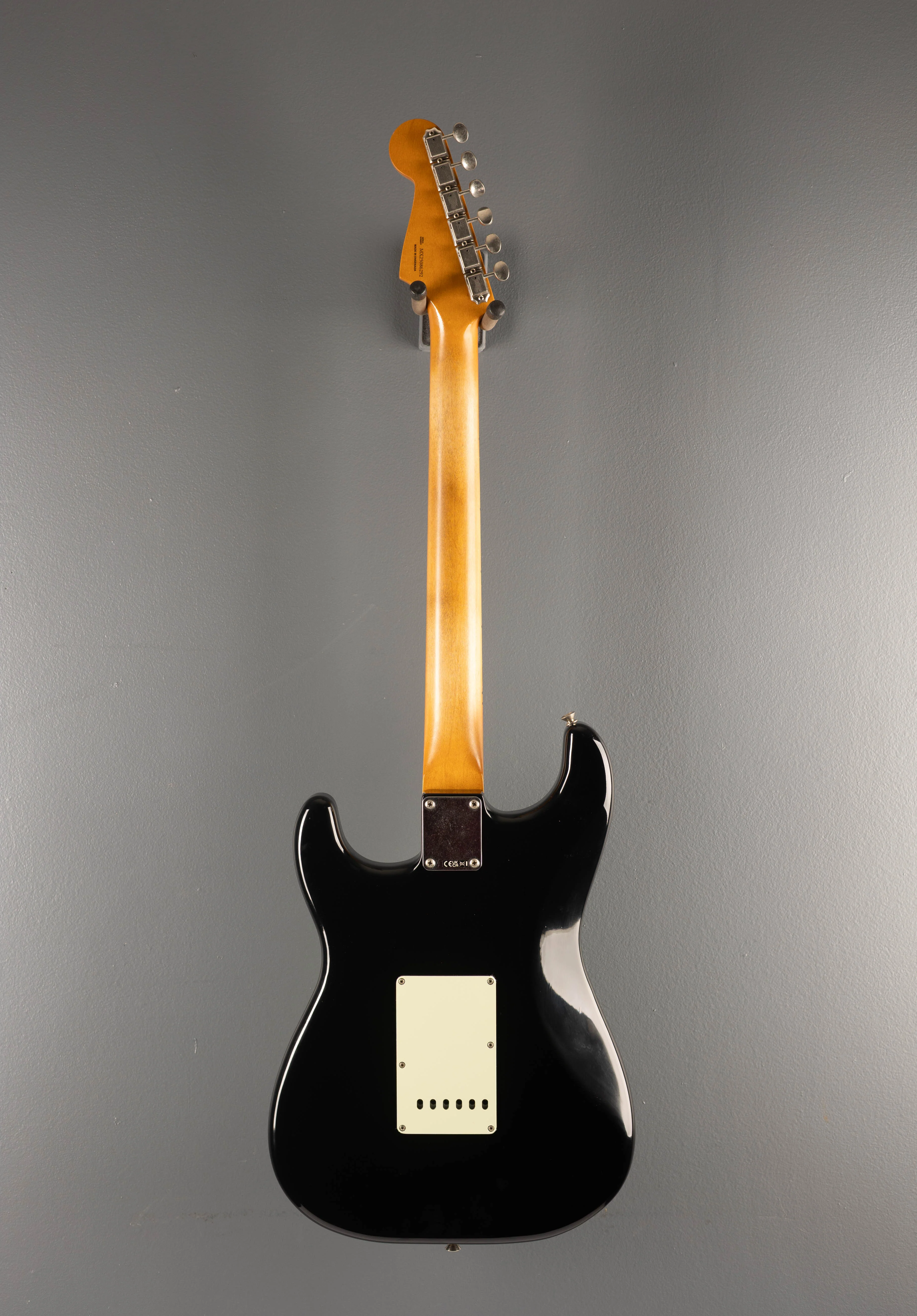 Vintera II Road Worn '60s Stratocaster - Black - Image 4