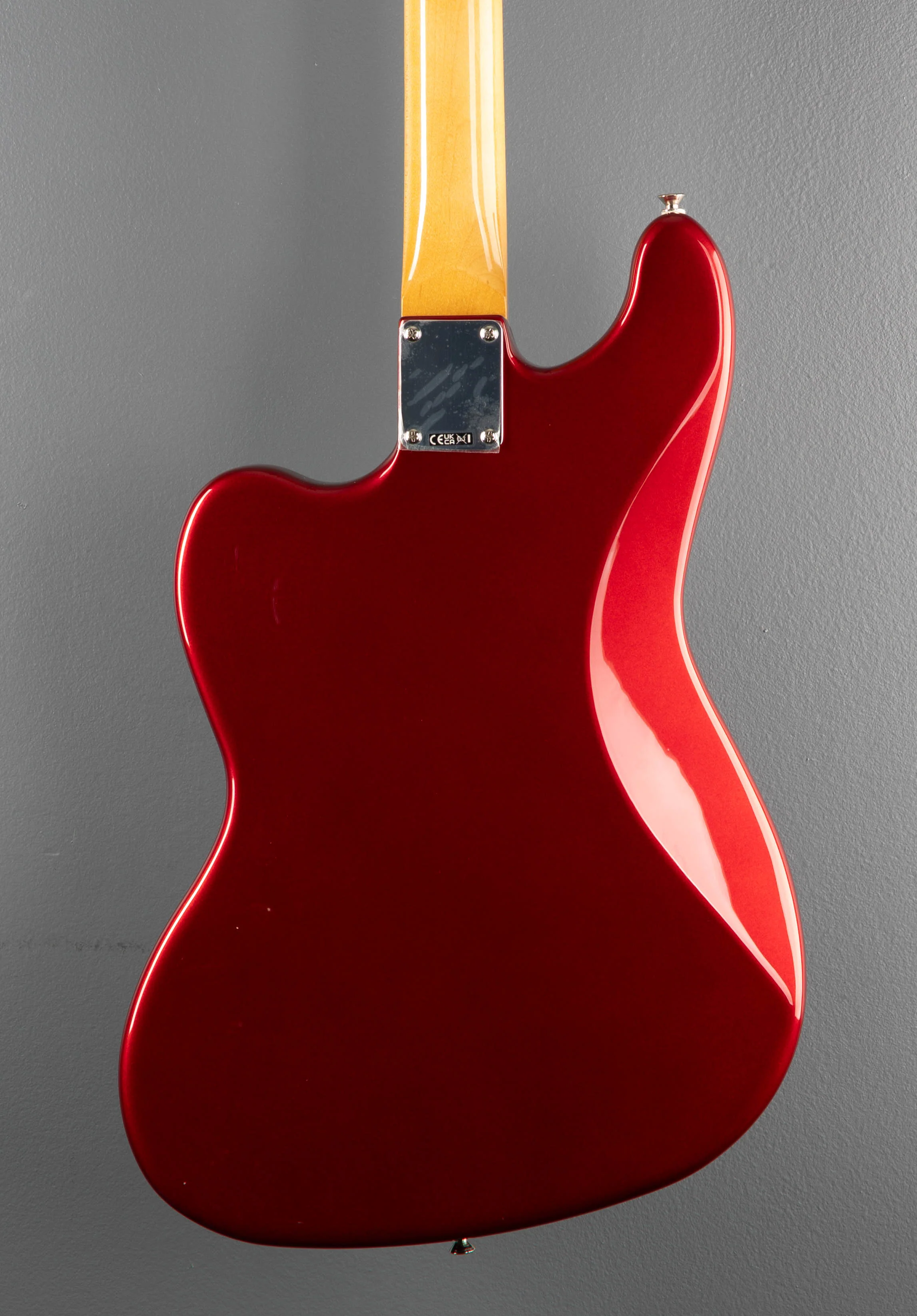 Vintera III Early '60s Bass VI - Candy Apple Red - Image 4