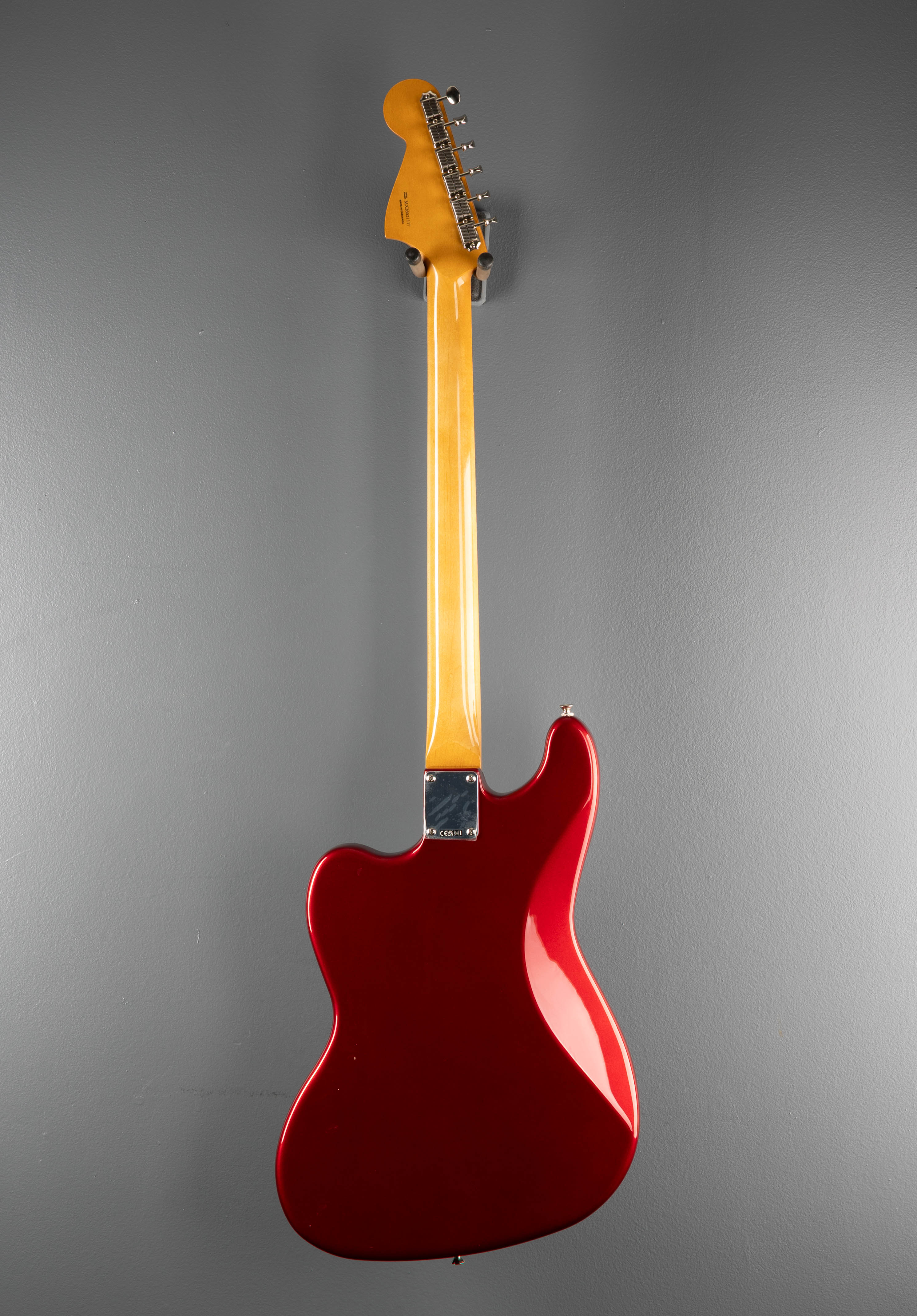 Vintera III Early '60s Bass VI - Candy Apple Red - Image 5