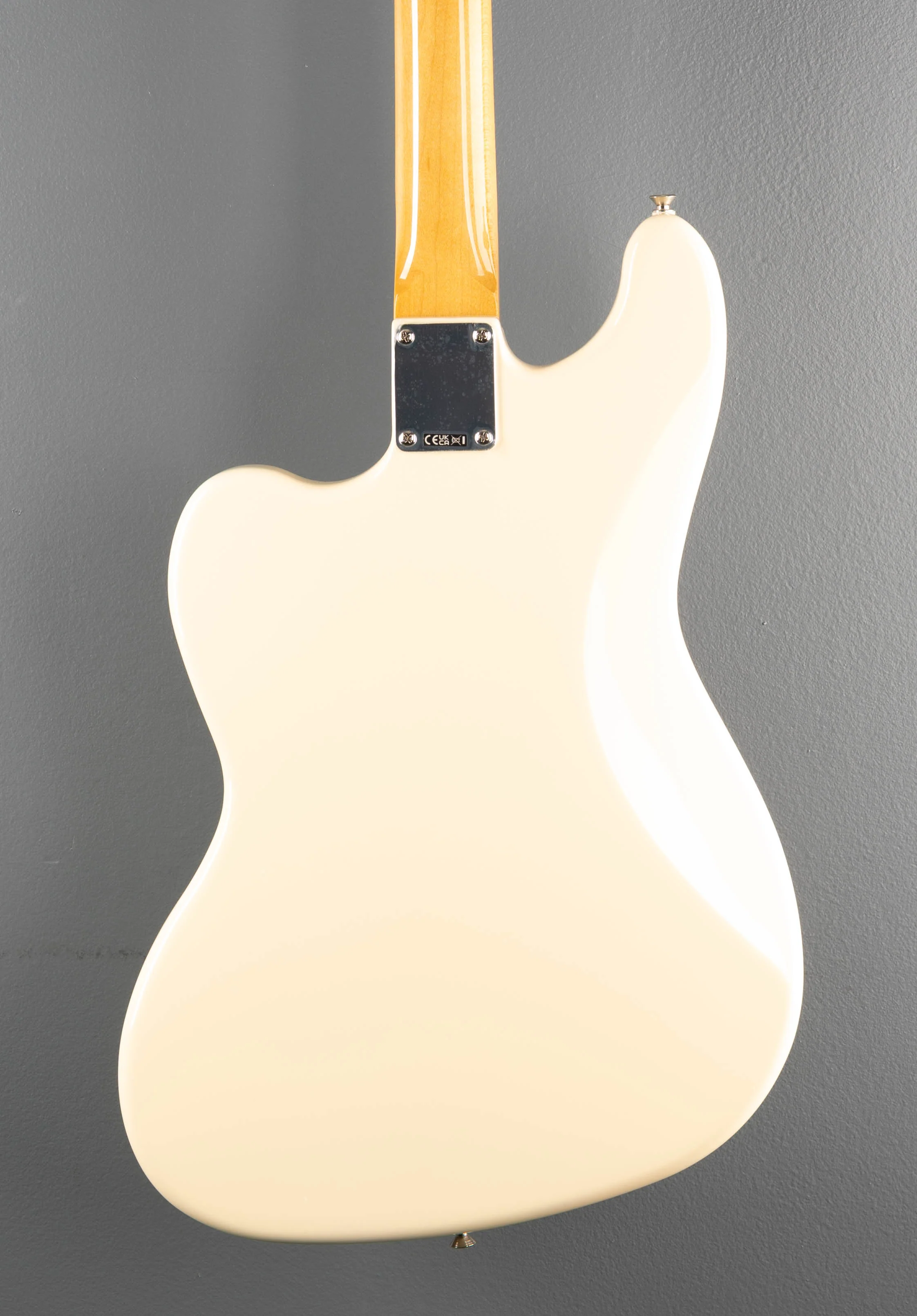 Vintera III Early '60s Bass VI - Olympic White - Image 4