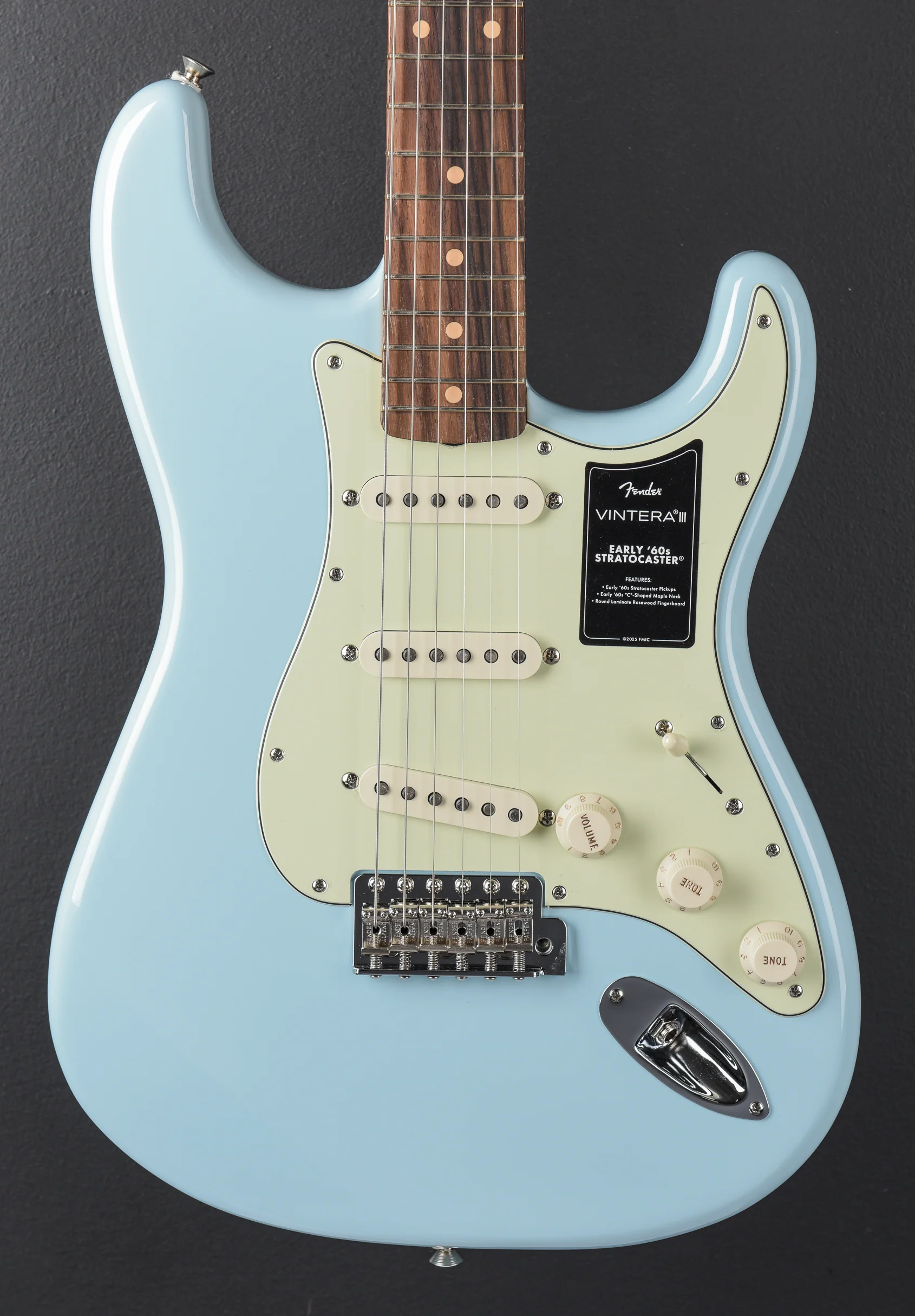 Vintera III Early '60s Stratocaster - Sonic Blue - Image 2