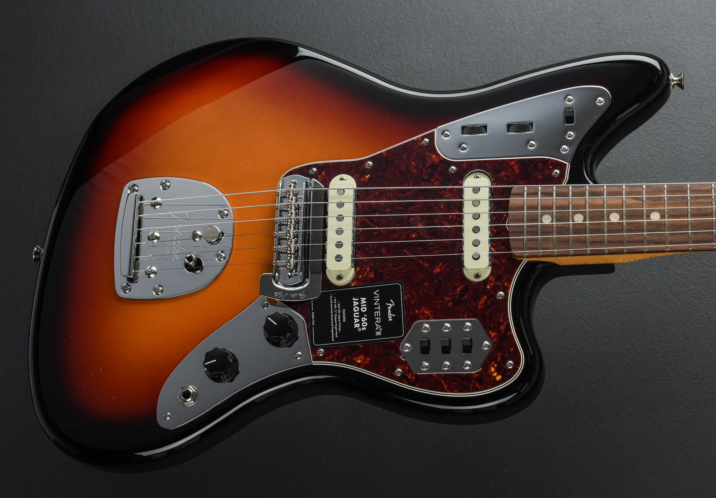 Vintera III Mid '60s Jaguar - 3-Color Sunburst