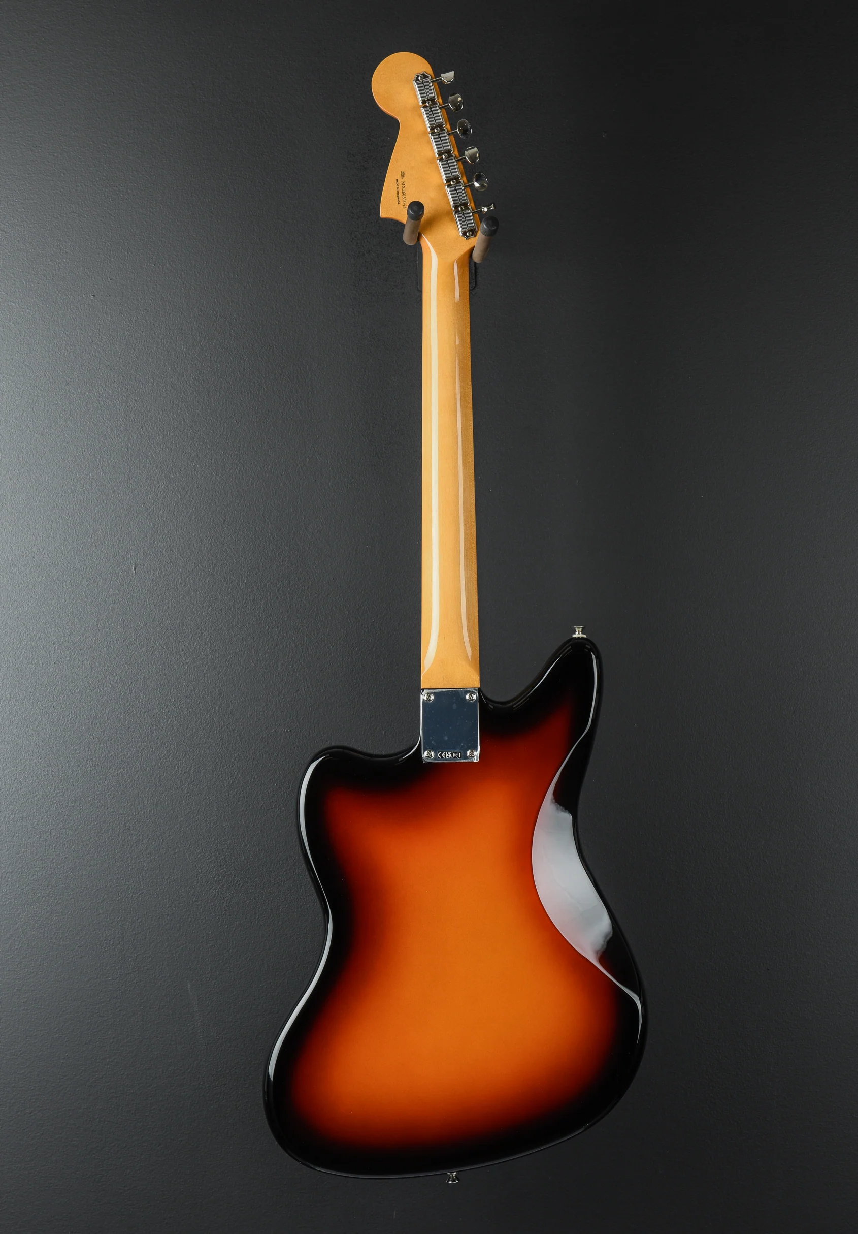 Vintera III Mid '60s Jaguar - 3-Color Sunburst - Image 5