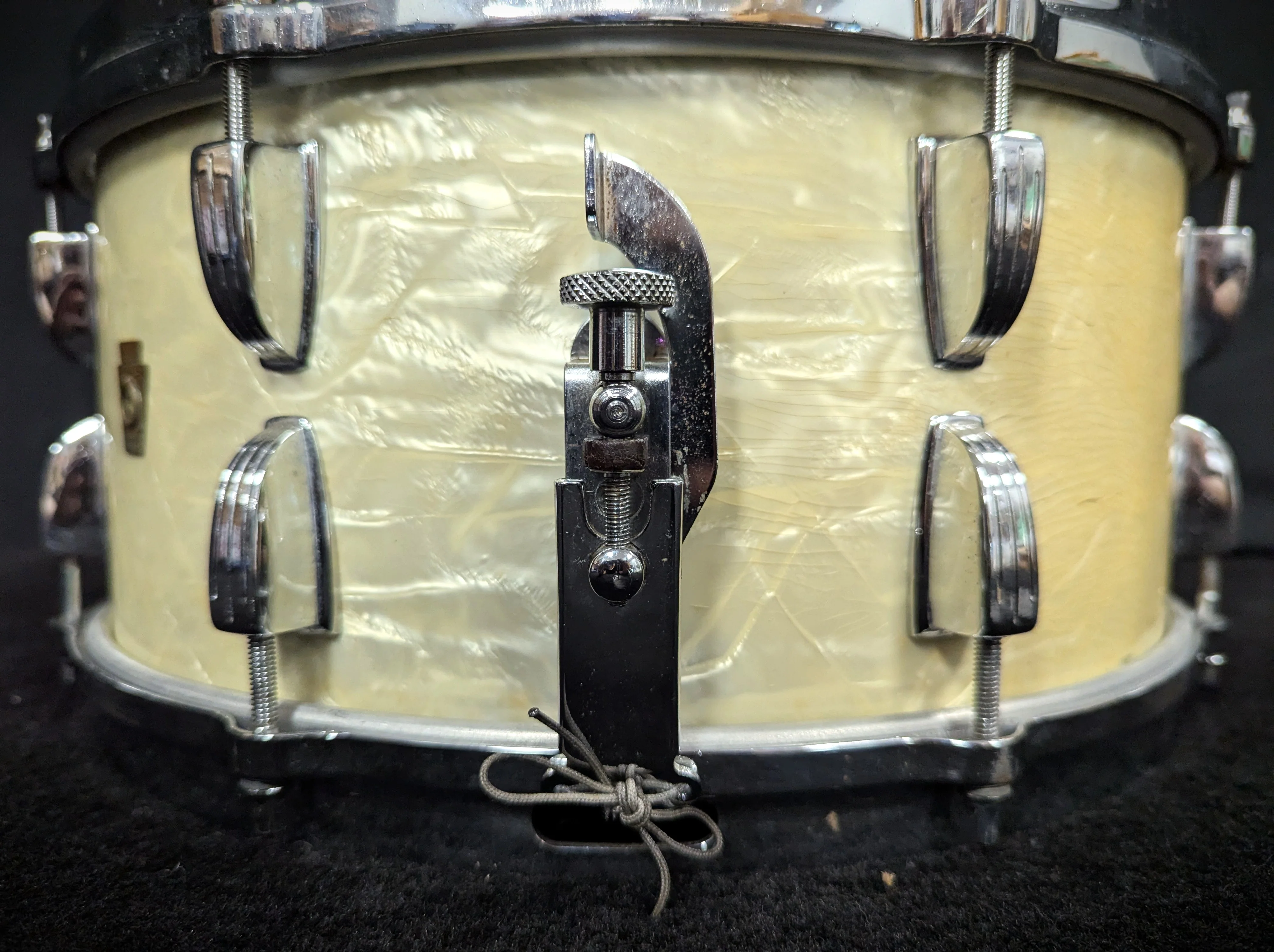 White Marine Pearl Player's Snare Vintage 1960s - Image 2