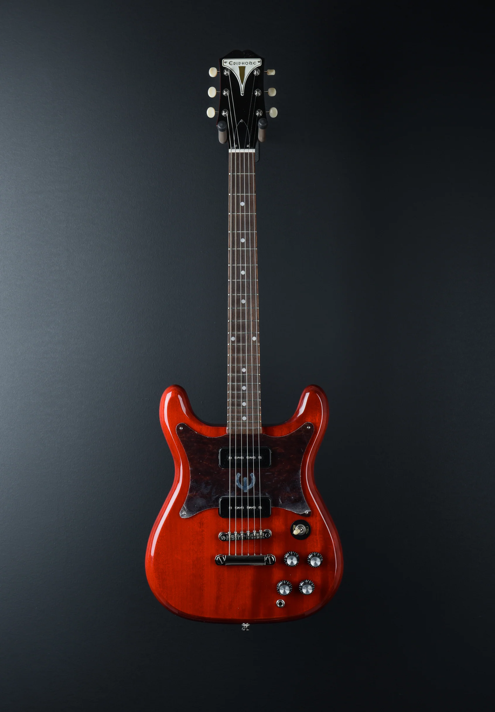 Wilshire P-90 ā Cherry - Image 3
